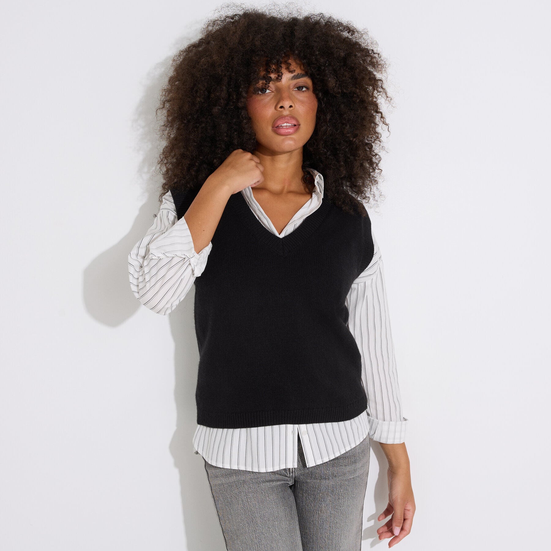 Pull sans manches col V femme