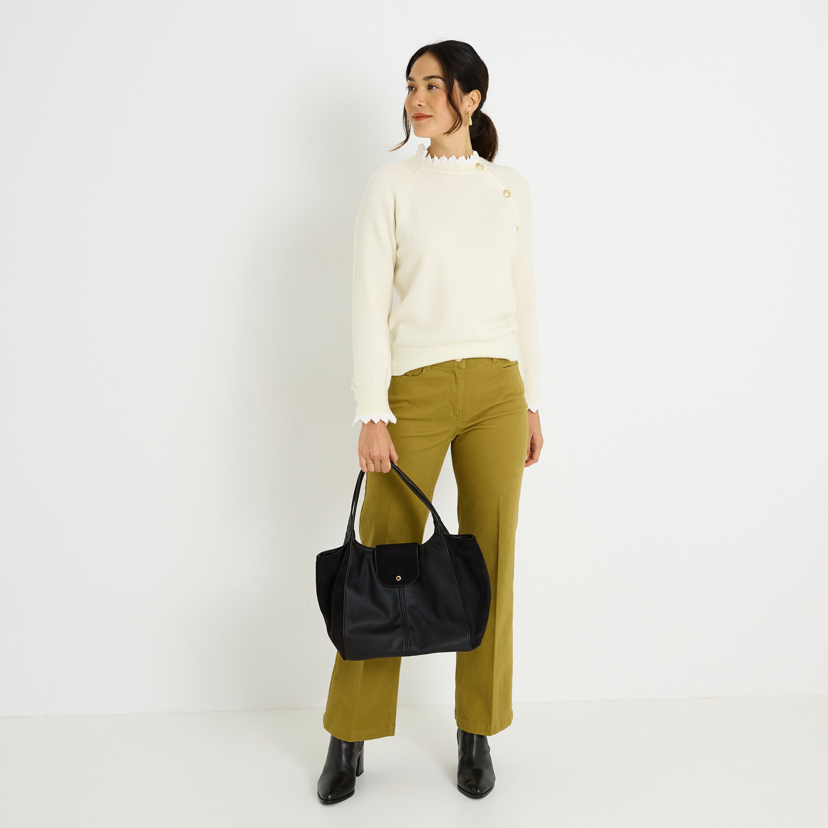 Pull col rond avec boutons femme