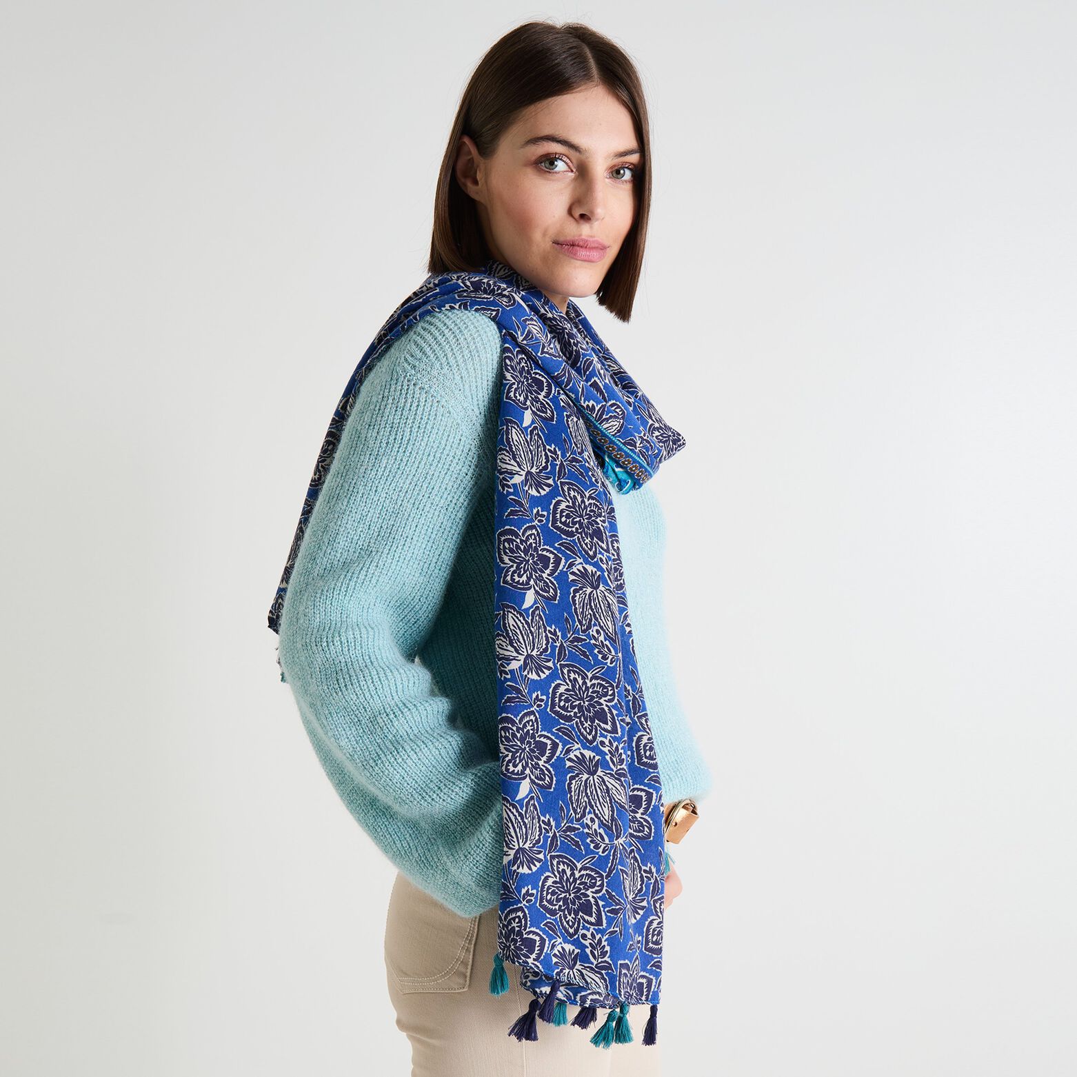 Etole imprimé fleurs femme