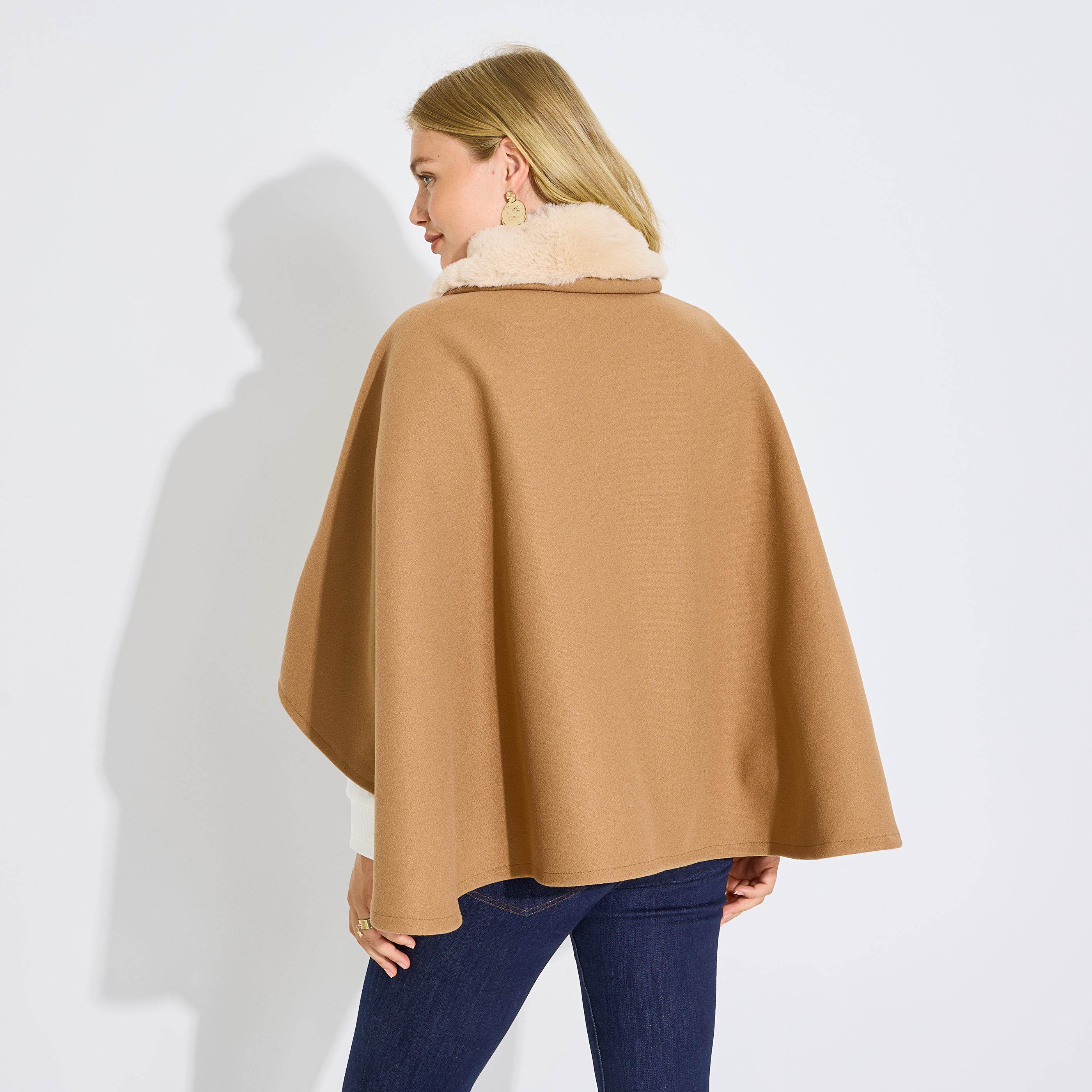 Poncho col fausse fourrure femme