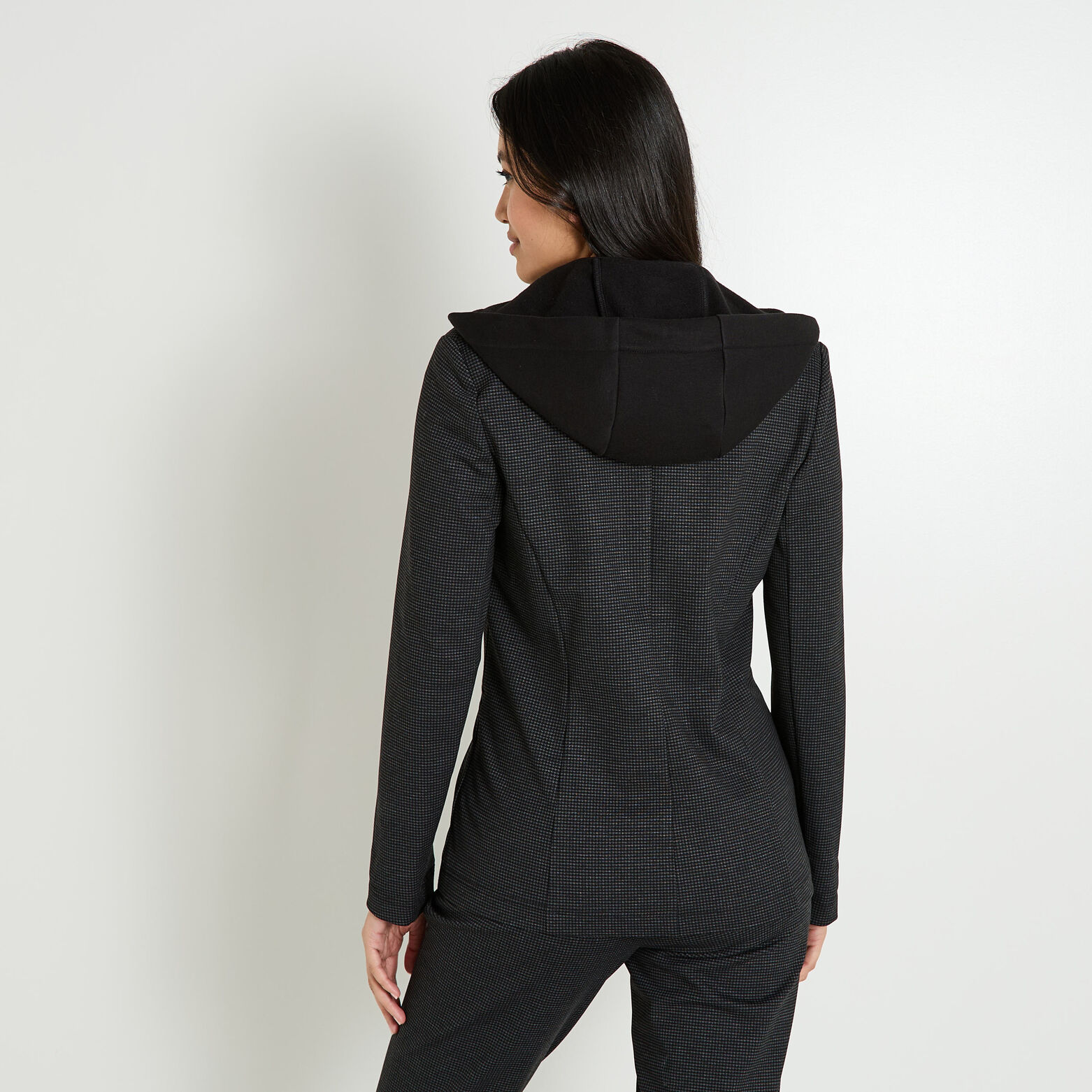 Blazer en maille capuche amovible femme