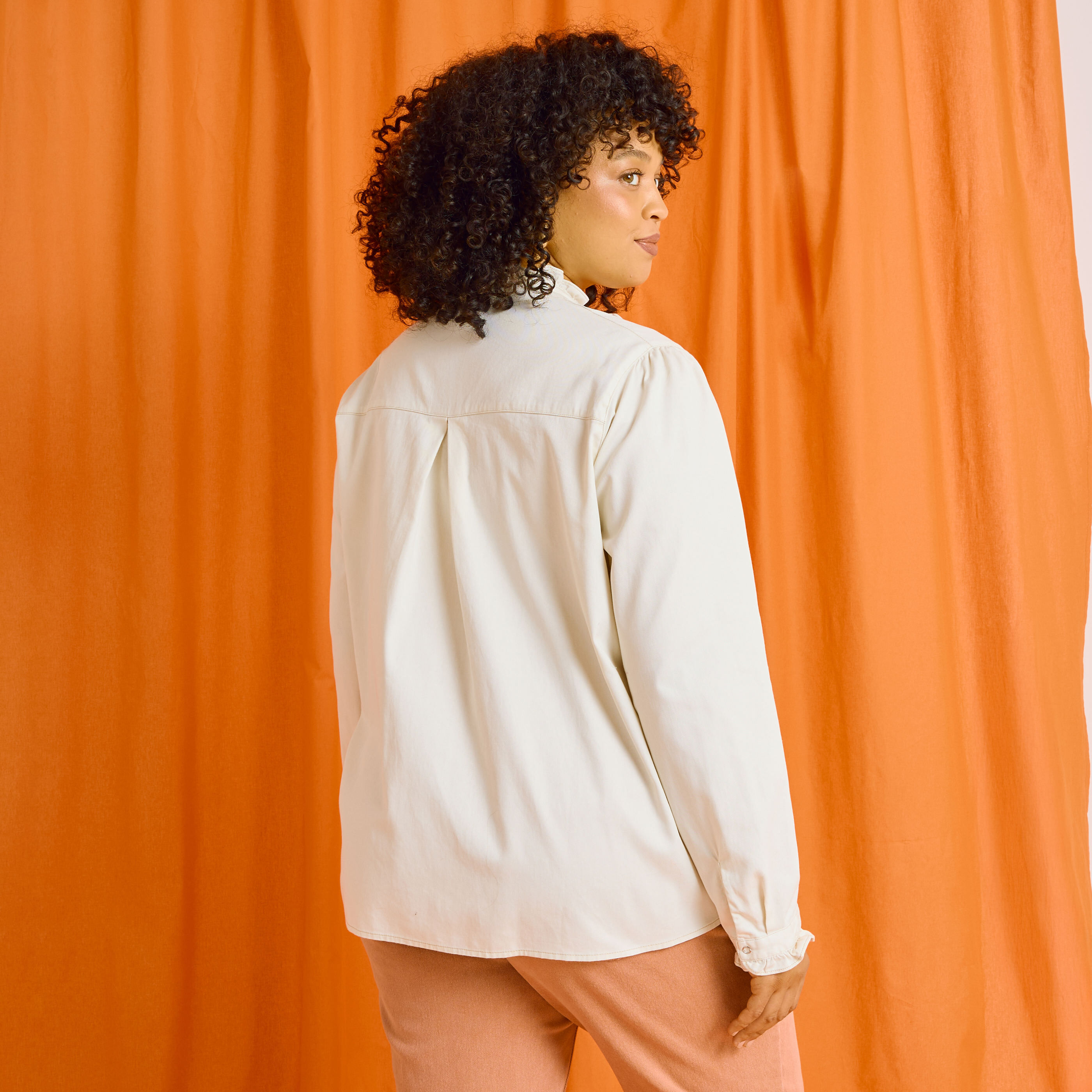 Chemise col volant&eacute; femme