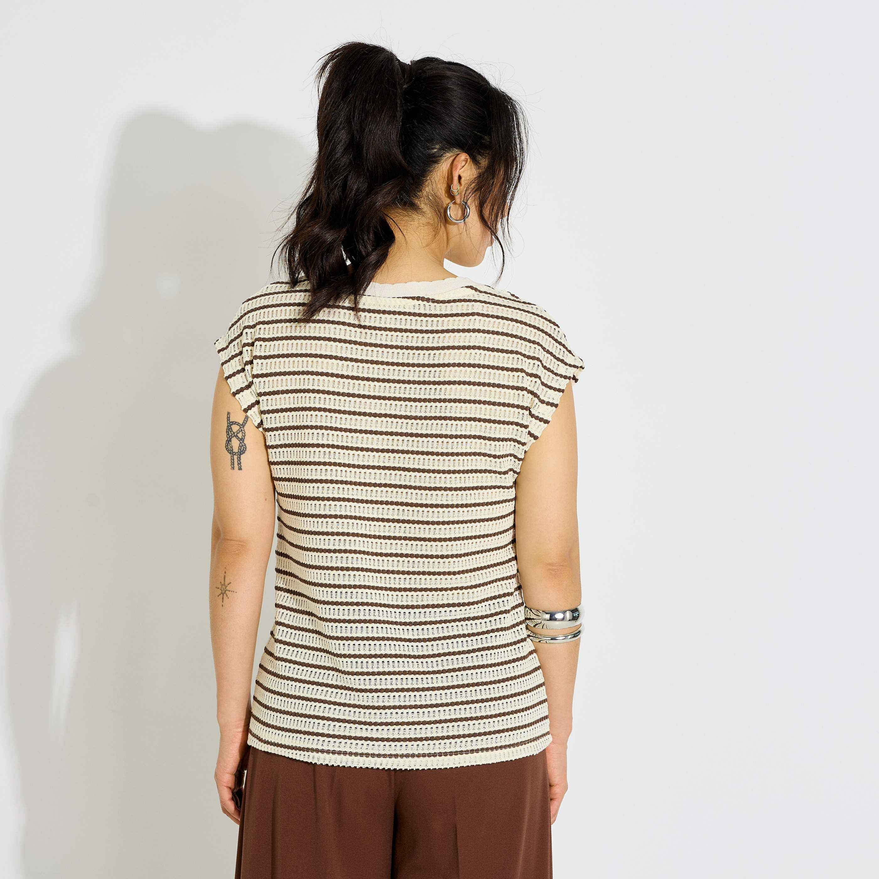 T-shirt ray&eacute; en maille femme