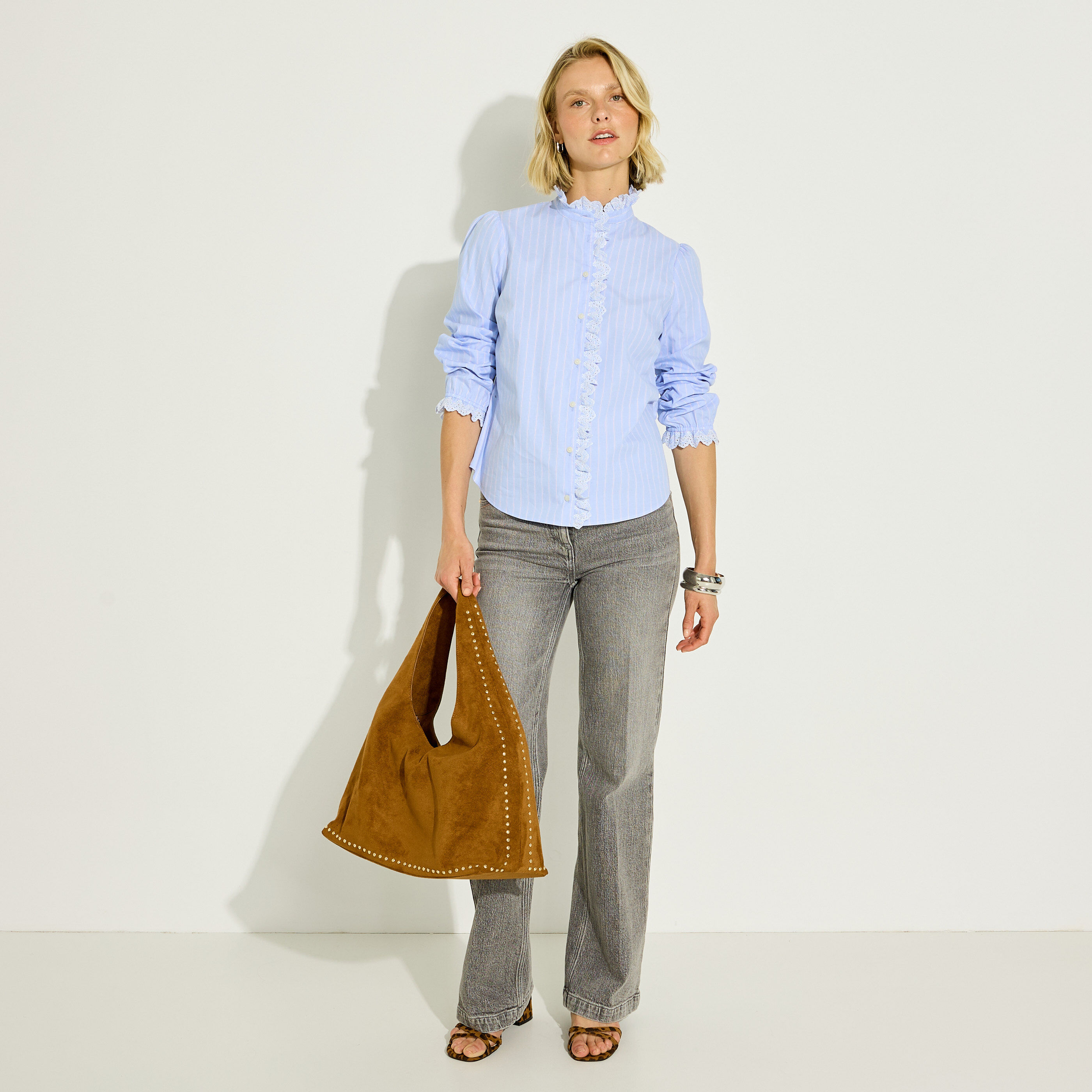 Chemise ray&eacute;e col volant&eacute; femme