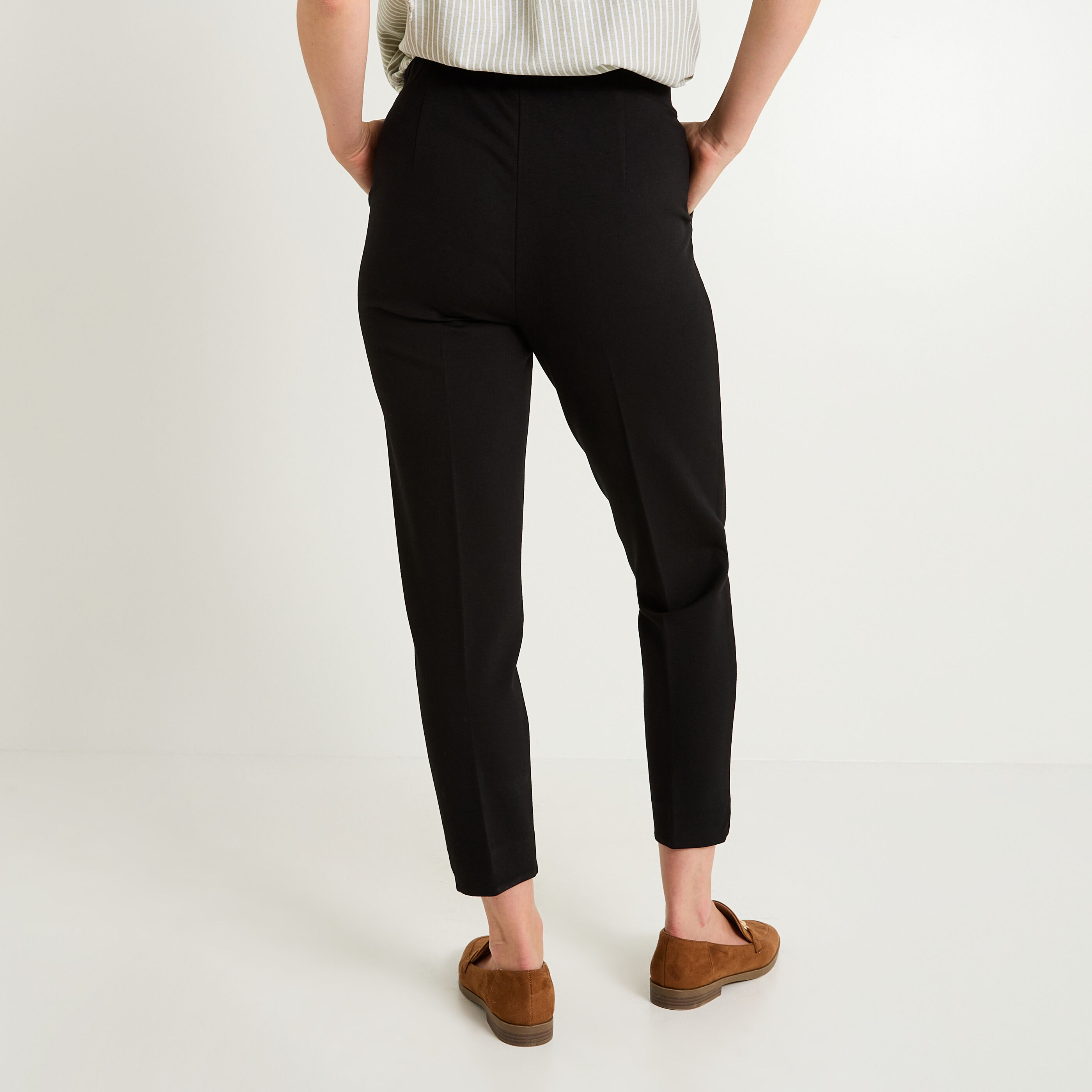 Pantalon cigarette en maille femme