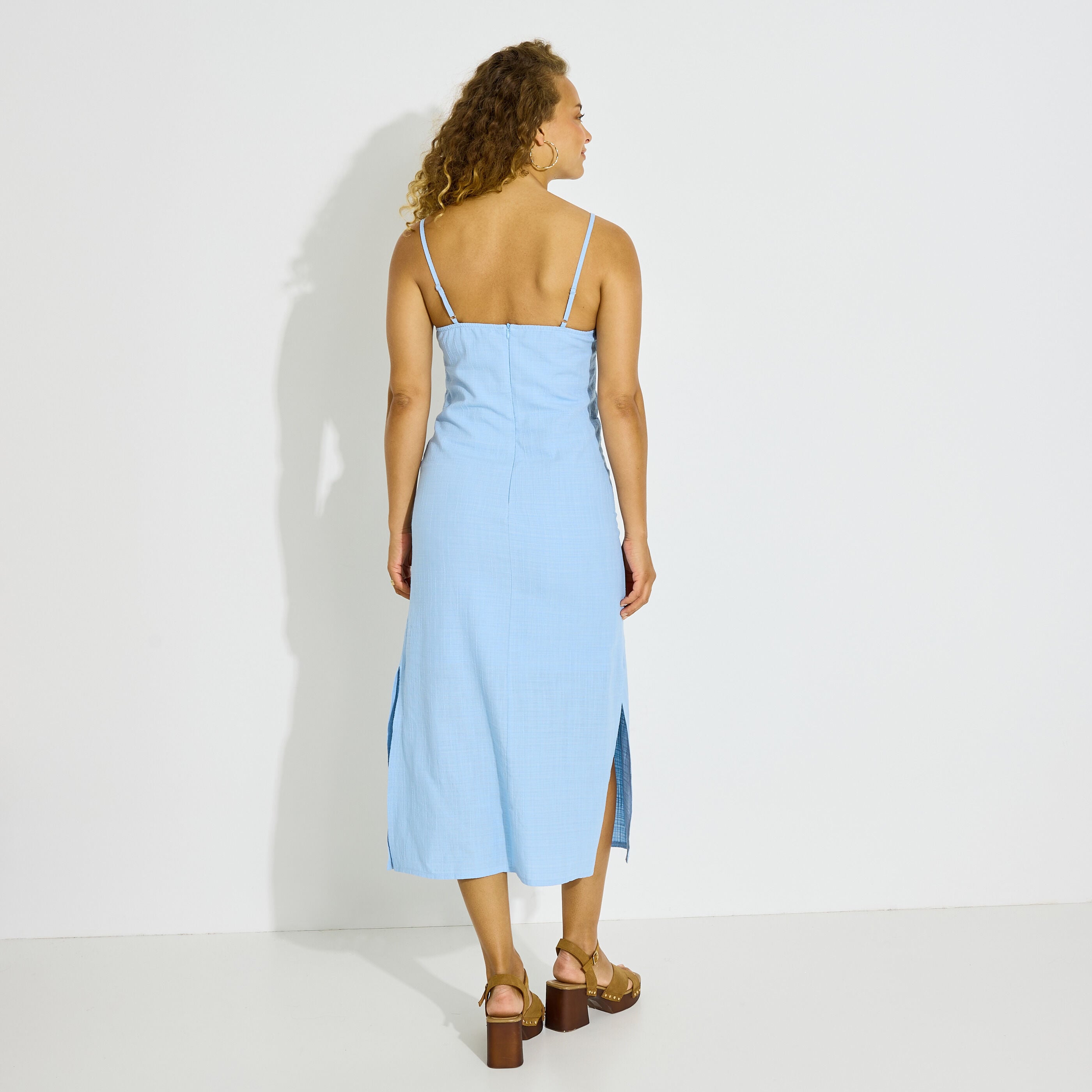 Robe longue unie &agrave; fines bretelles