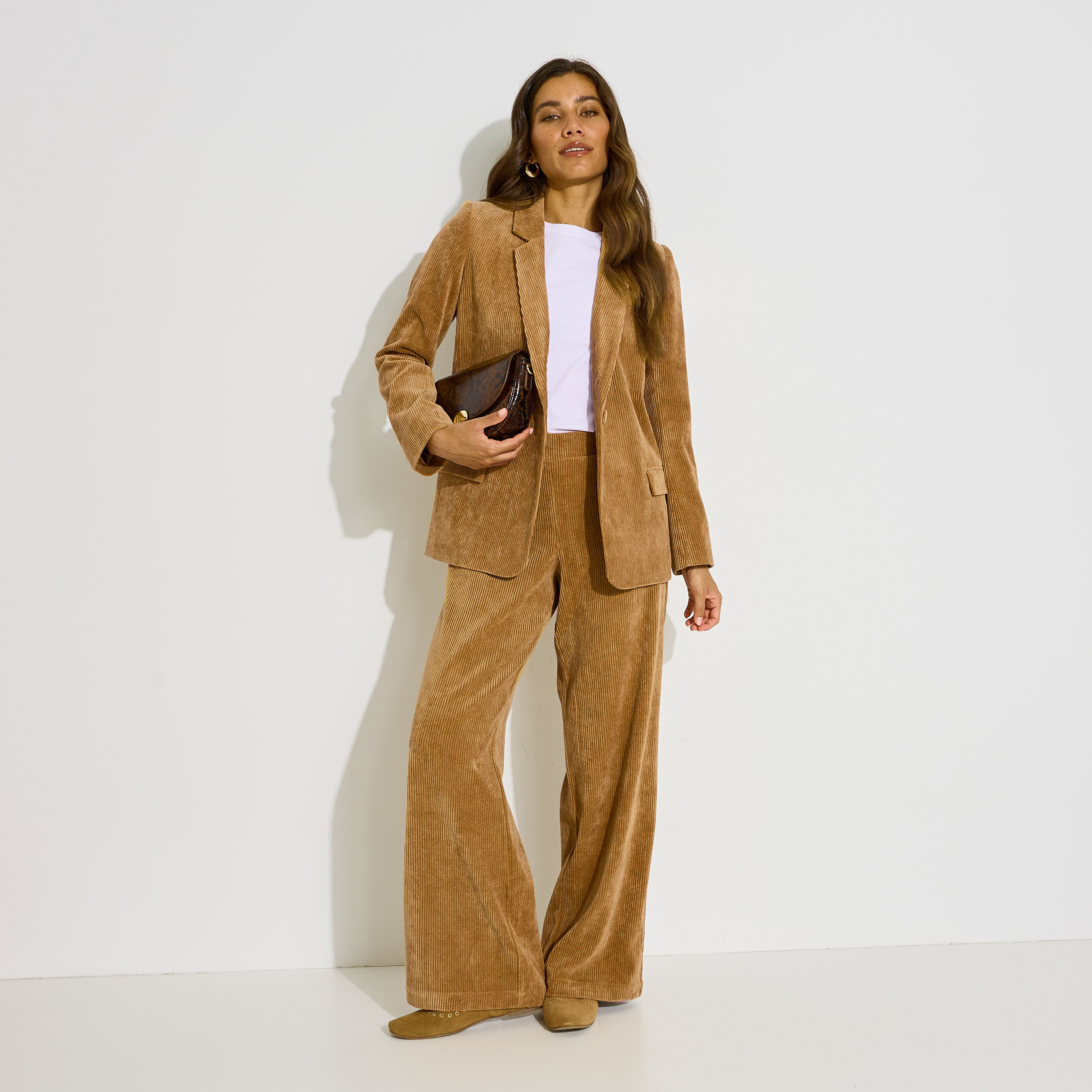 Veste blazer en velours c&ocirc;tel&eacute; femme