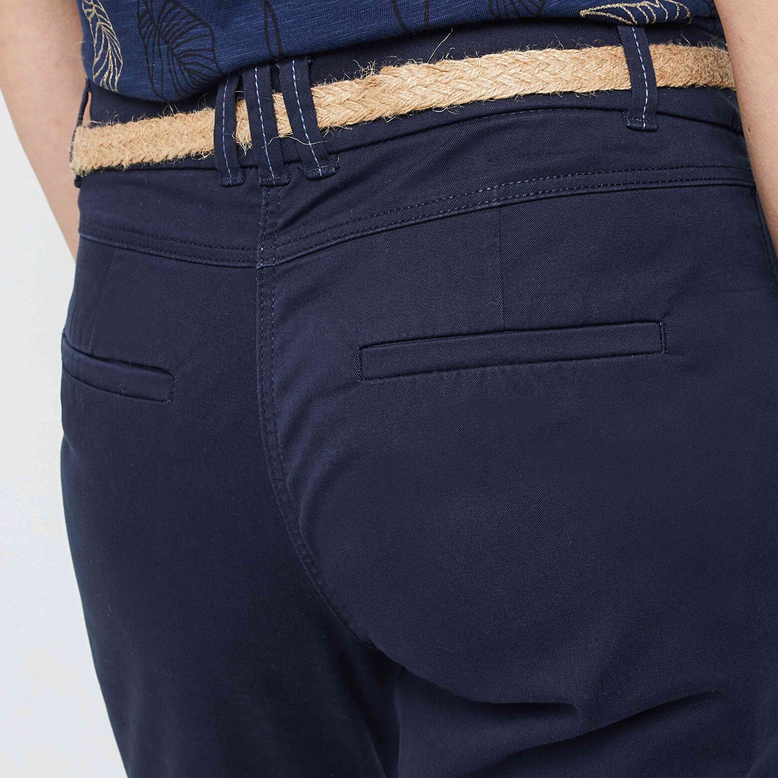 Pantalon chino avec ceinture femme