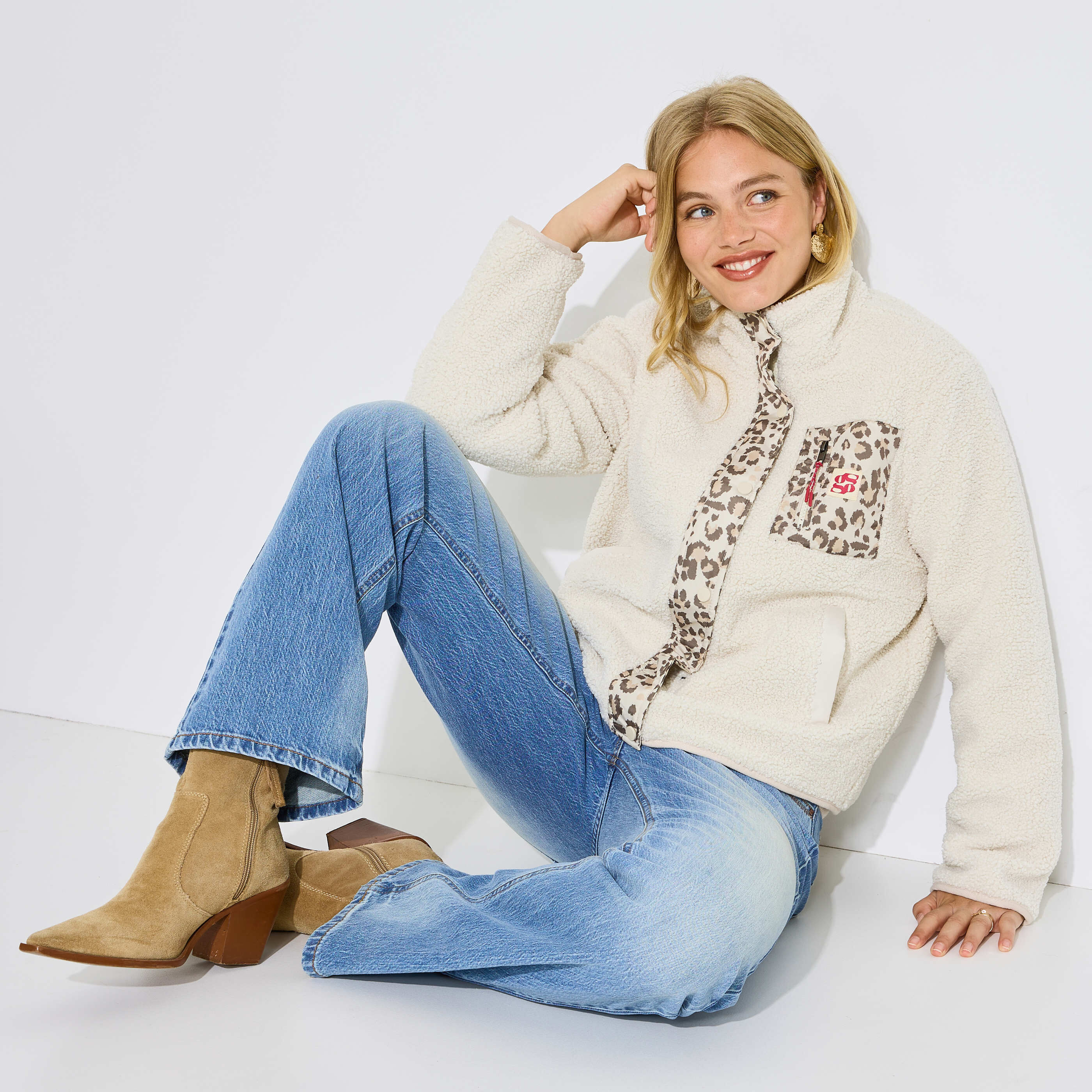 Veste moumoute zipp&eacute;e col montant femme