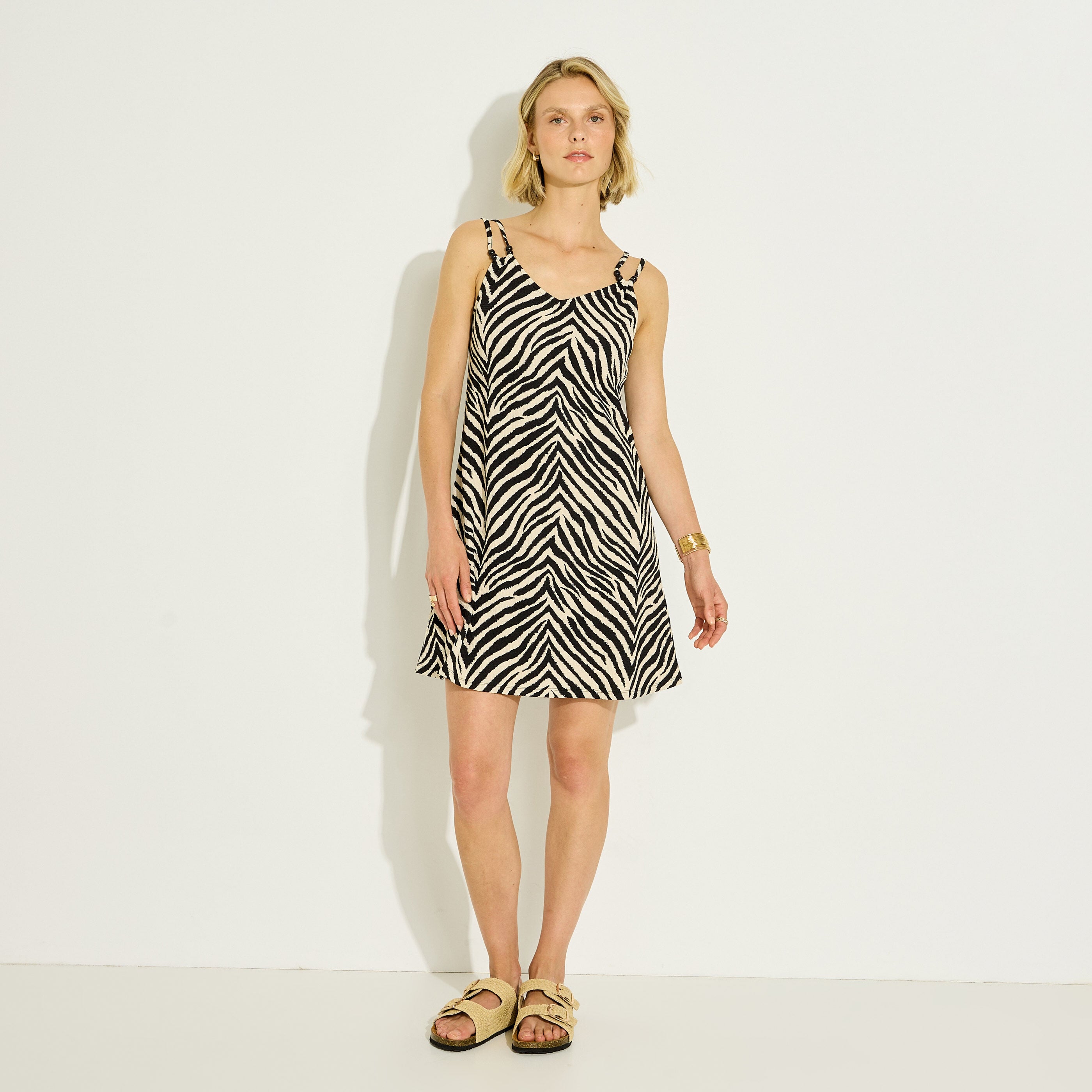 Robe courte en maille imprim&eacute; z&eacute;br&eacute;