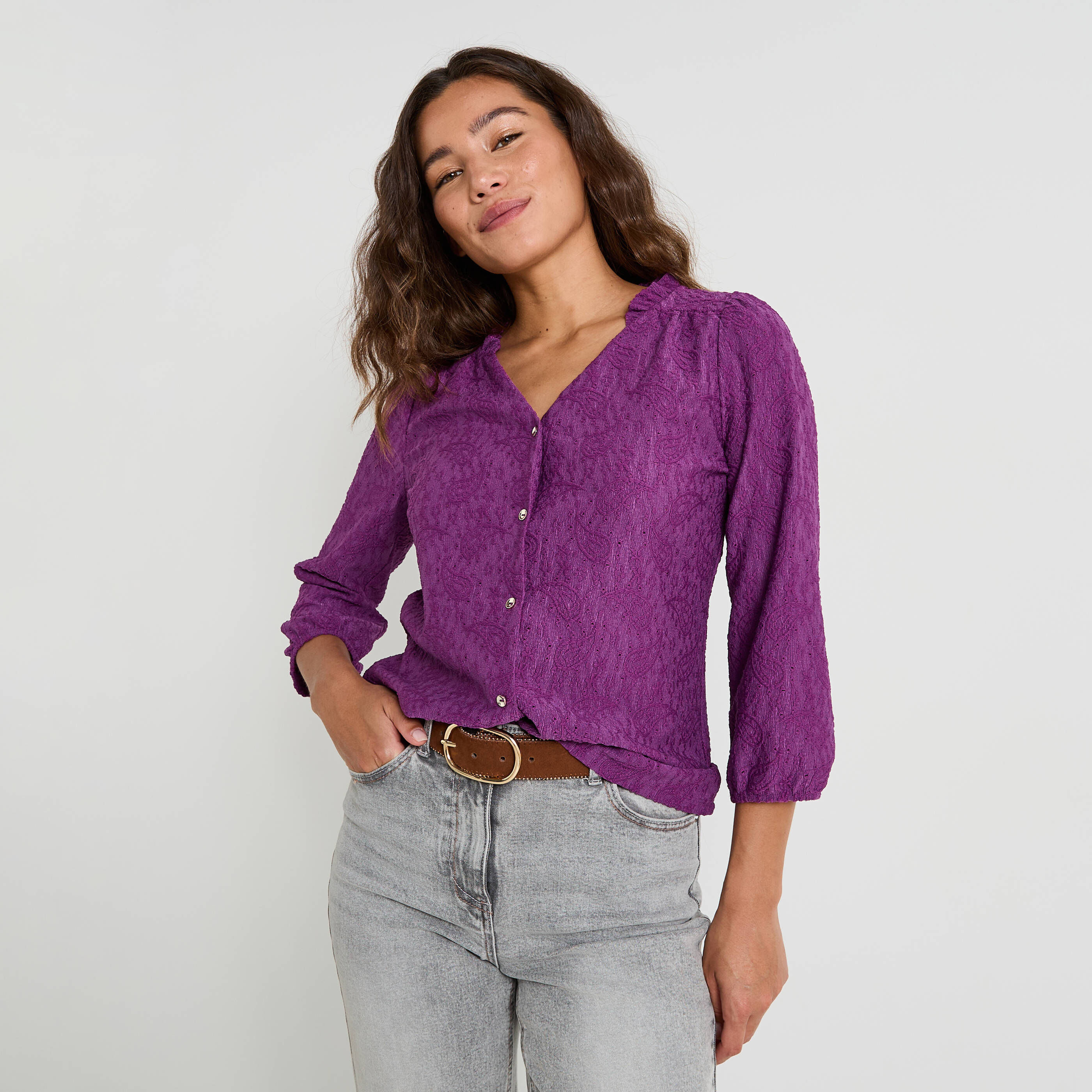 Blouse en maille ajour&eacute;e femme