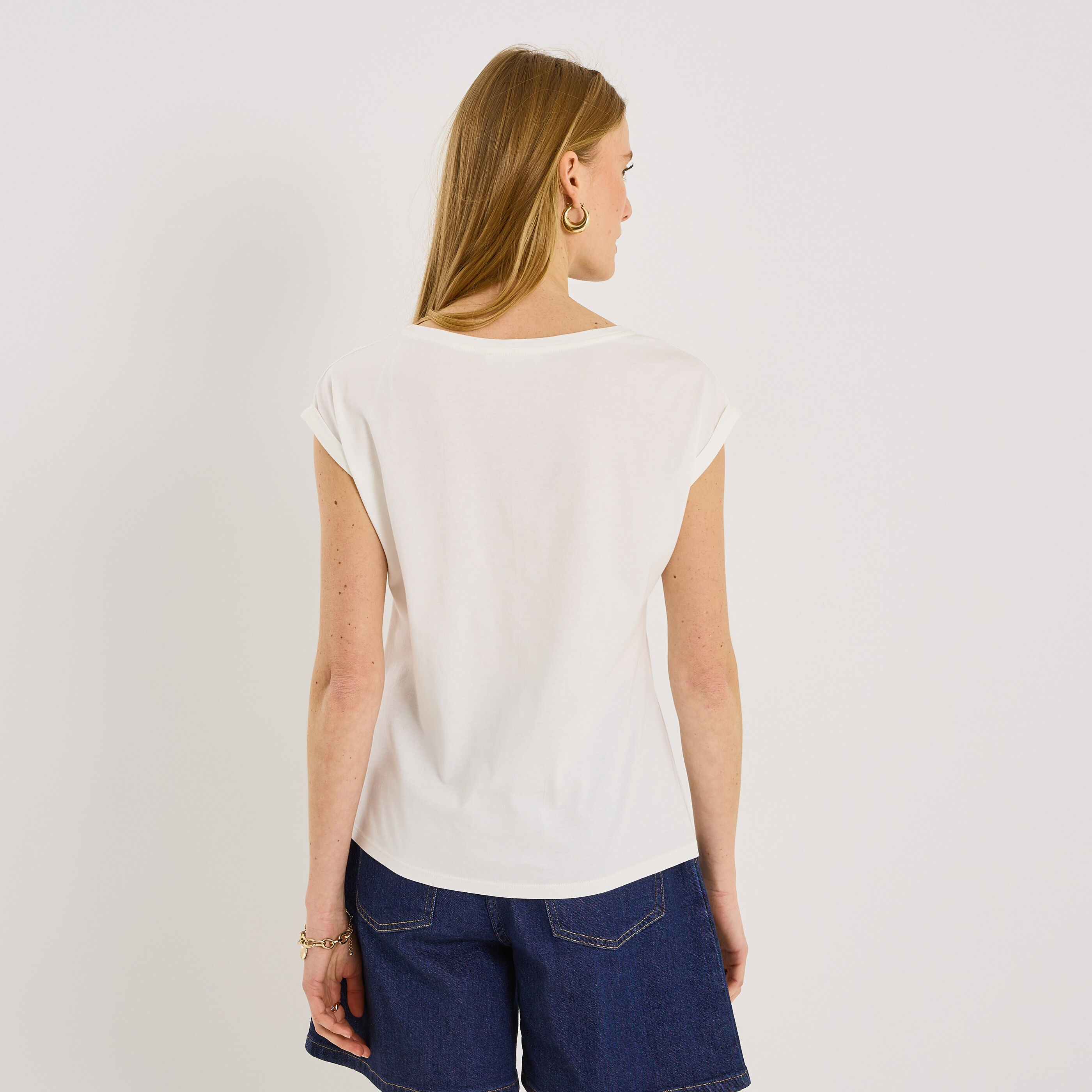 T-shirt col rond print c&oelig;ur femme