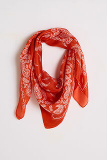 Foulard carré en soie femme