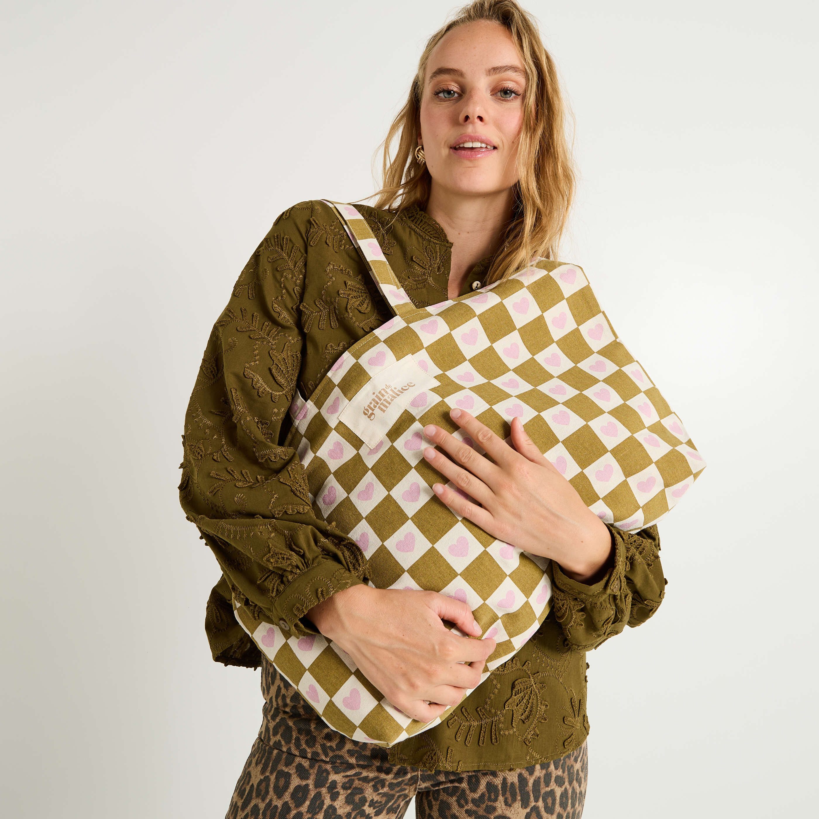 Tote bag &agrave; carreaux avec c&oelig;urs