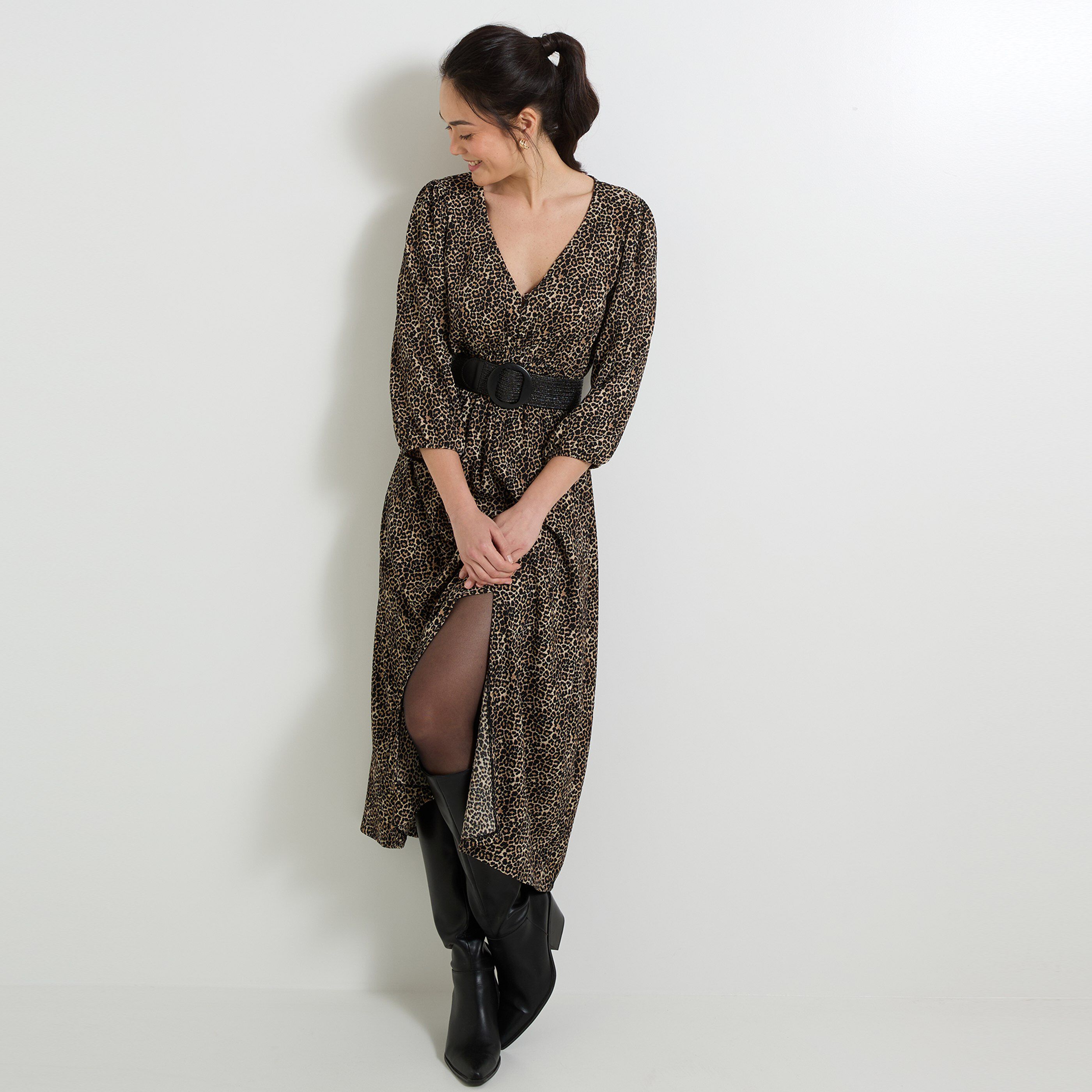 Robe longue imprim&eacute;e col V