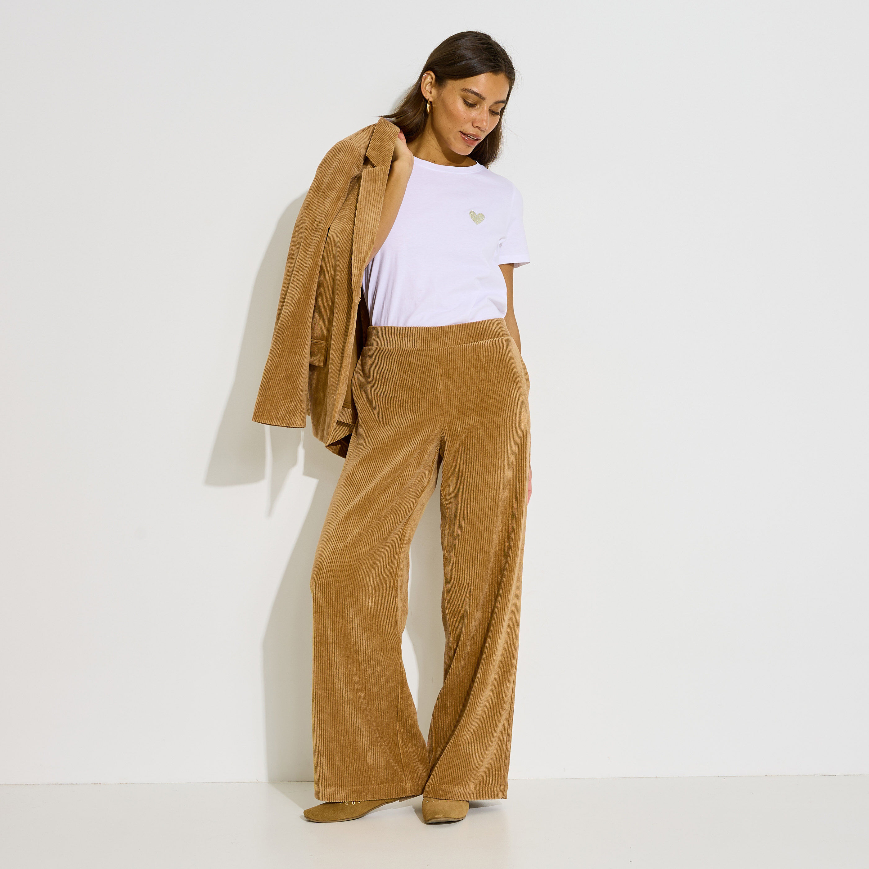 Pantalon velours taille &eacute;lastiqu&eacute;e femme
