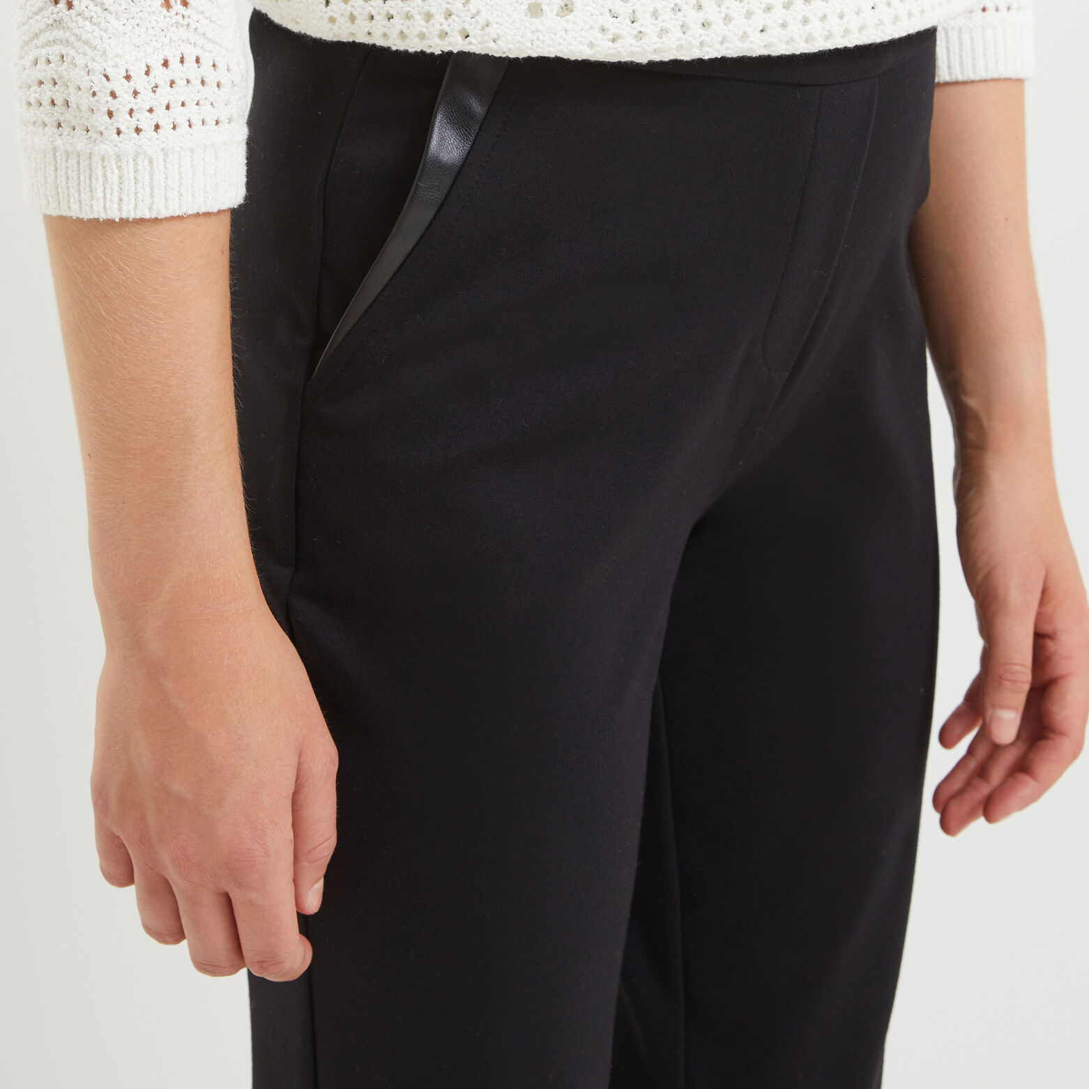 Pantalon cigarette raccourci