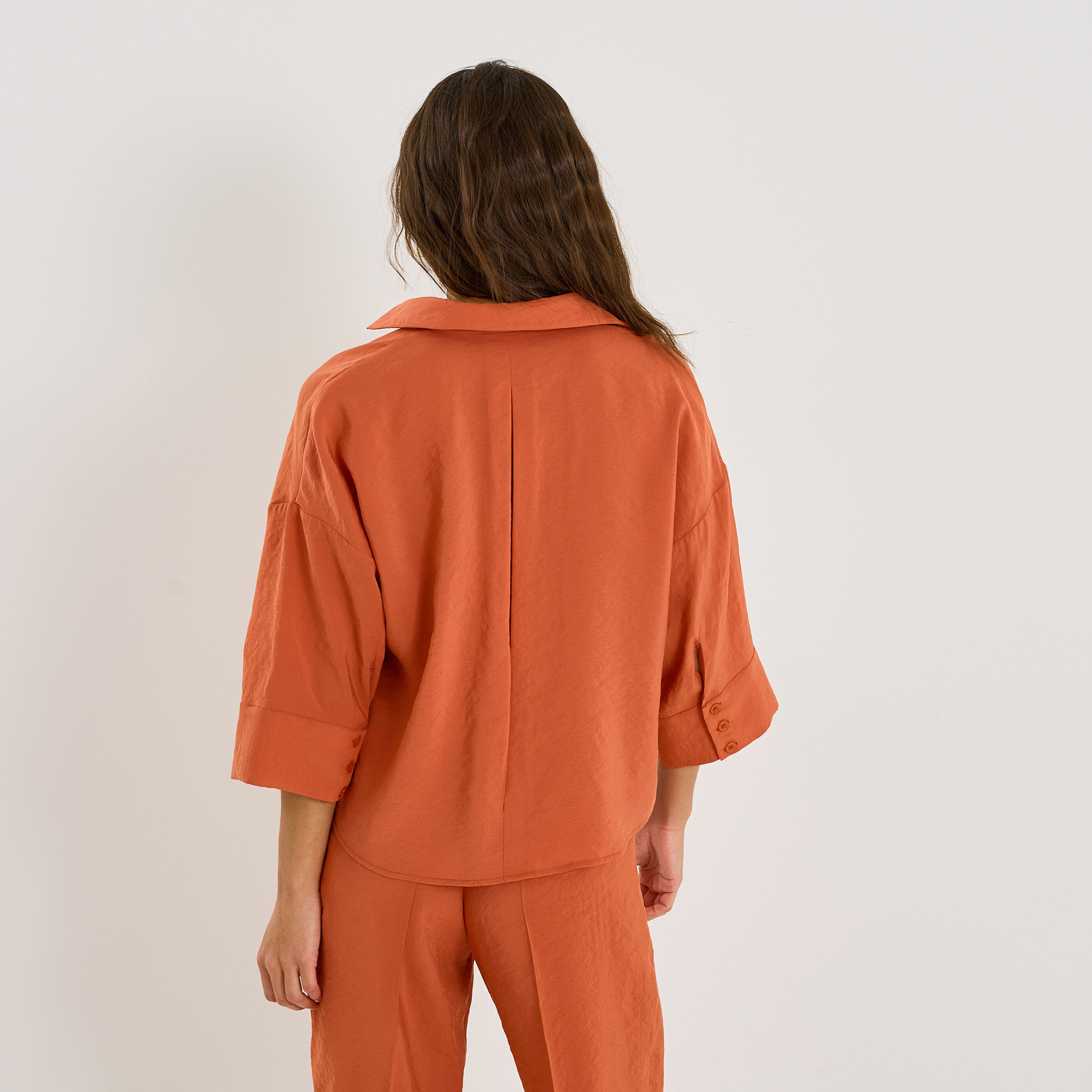 Chemise fluide unie &agrave; manches 3/4 femme