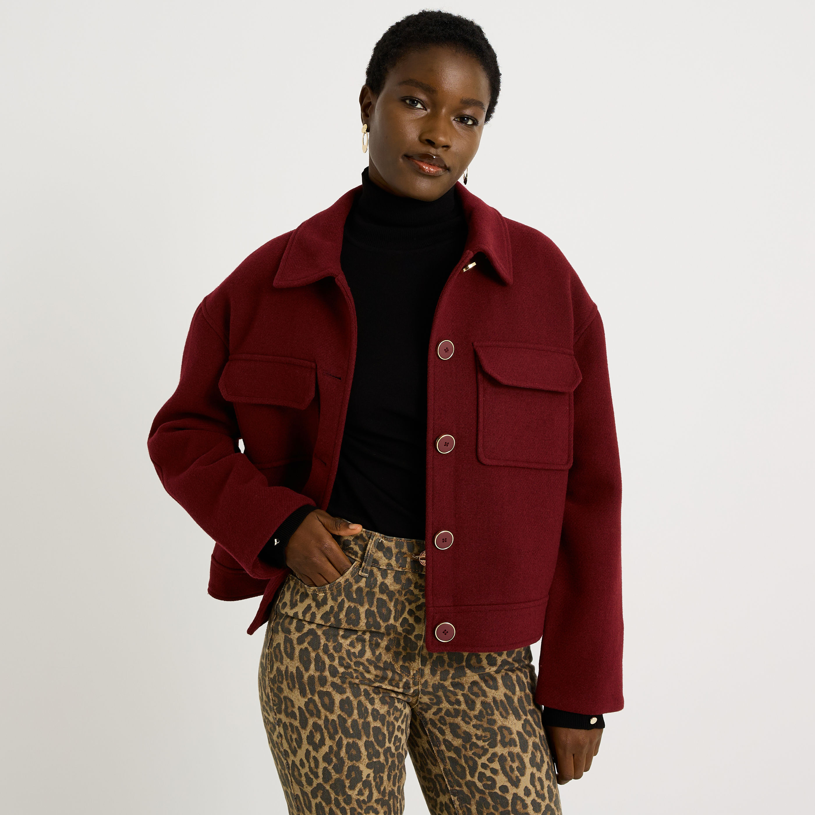 Manteau court &agrave; boutons femme