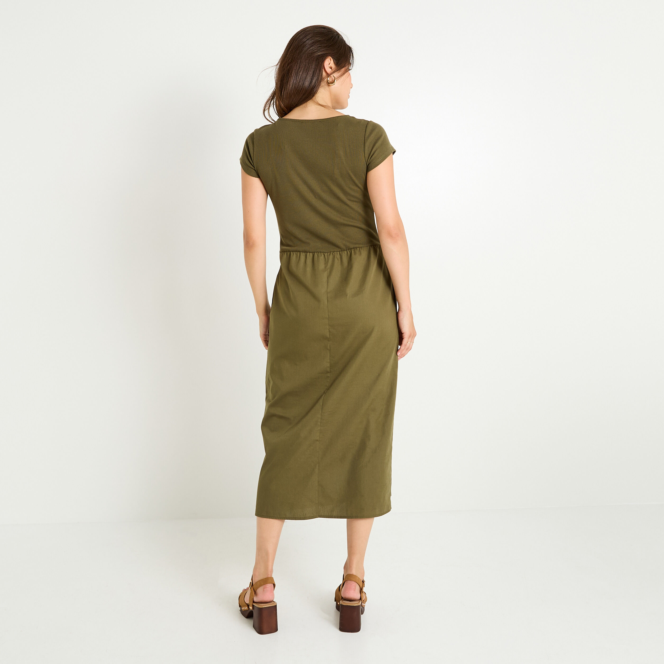 Robe &eacute;vas&eacute;e bi-mati&egrave;re &agrave; poches 