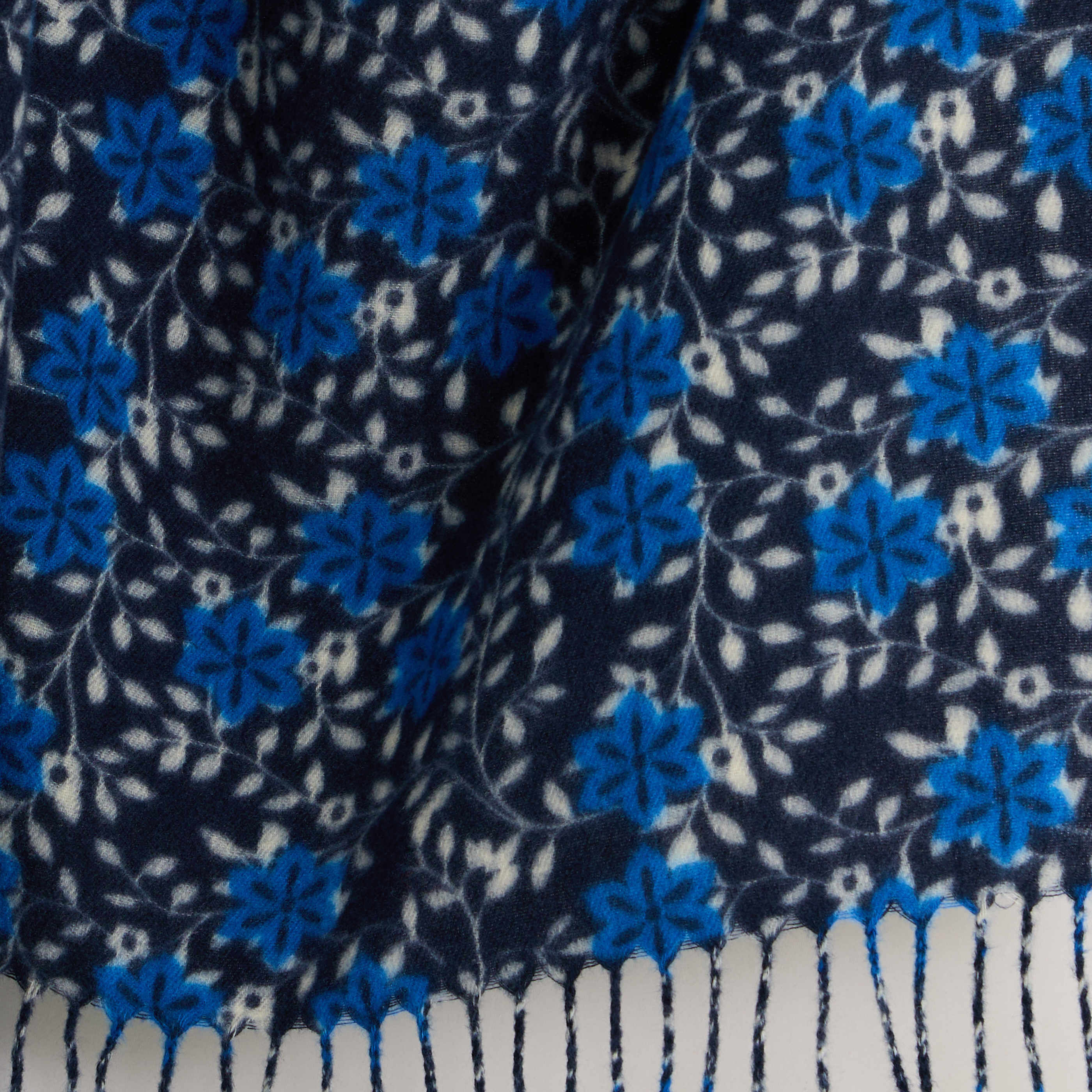 &Eacute;charpe motif fleuri femme