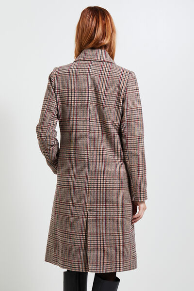 Manteau par-dessus femme