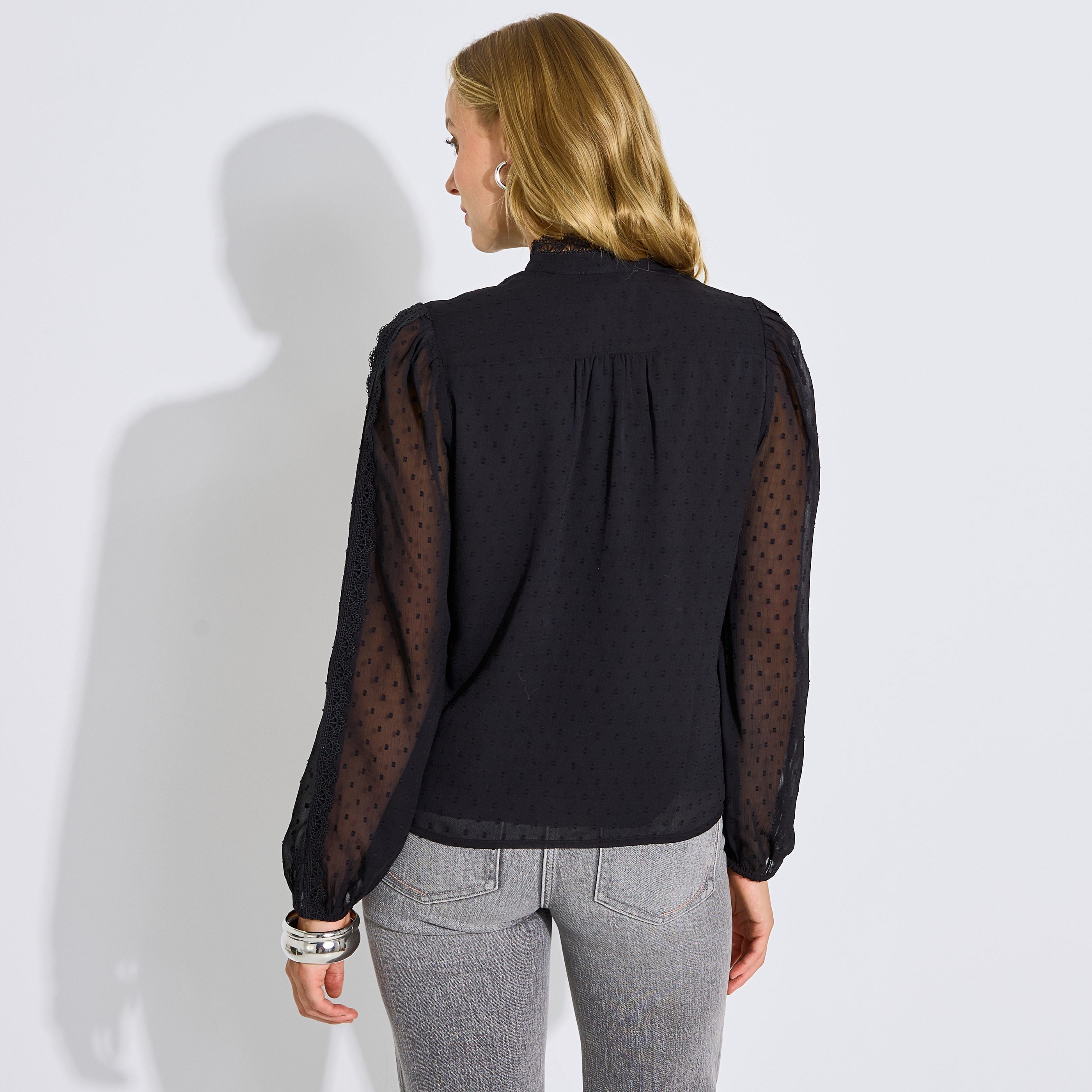 Chemise motifs plumetis femme