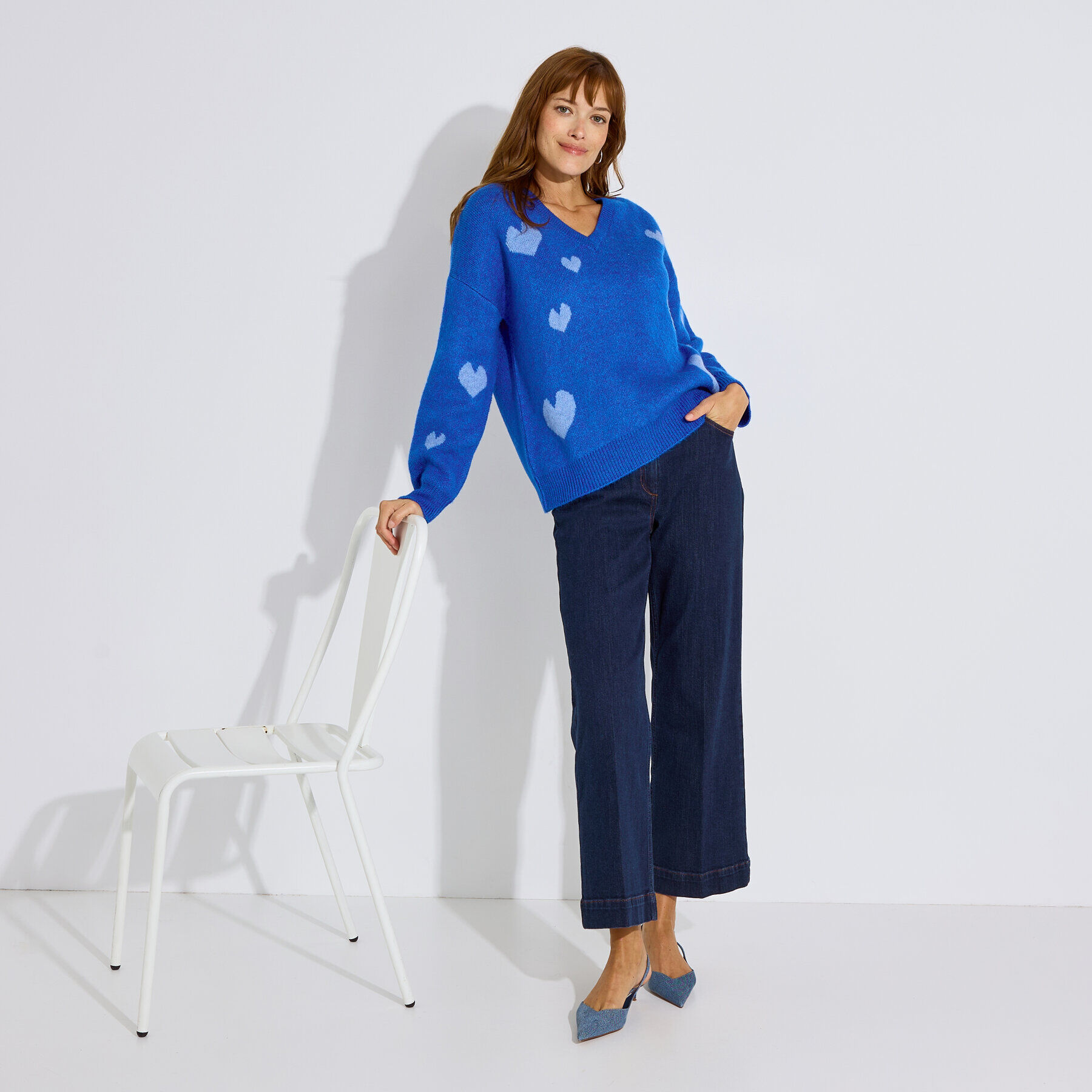 Pull col V &agrave; motif coeurs femme