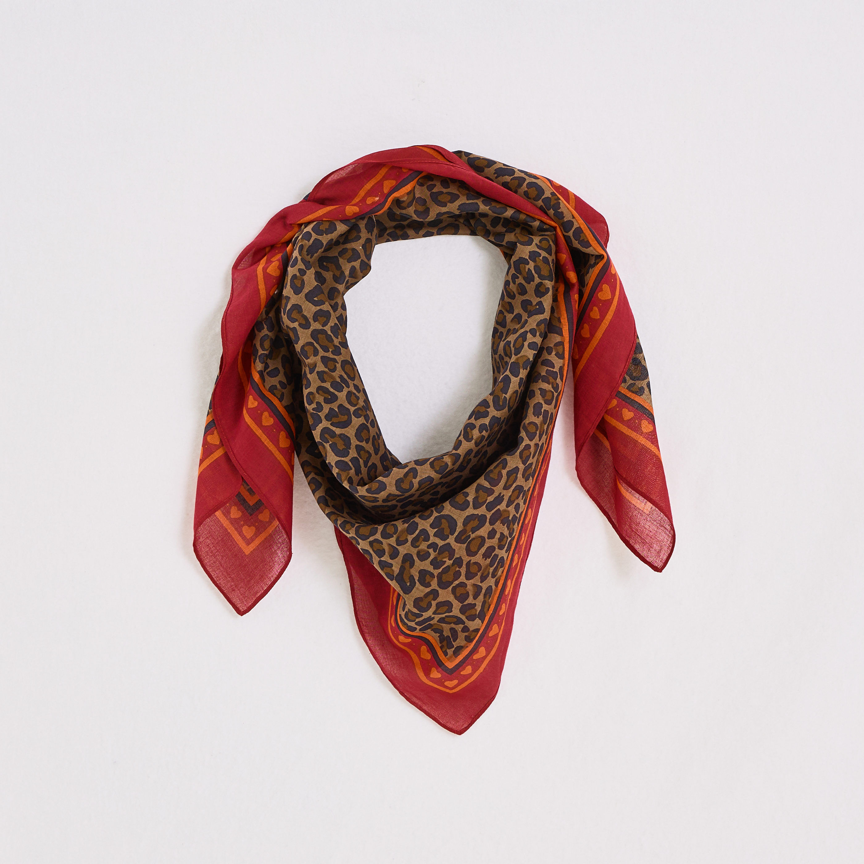 Foulard carr&eacute; imprim&eacute; l&eacute;opard femme