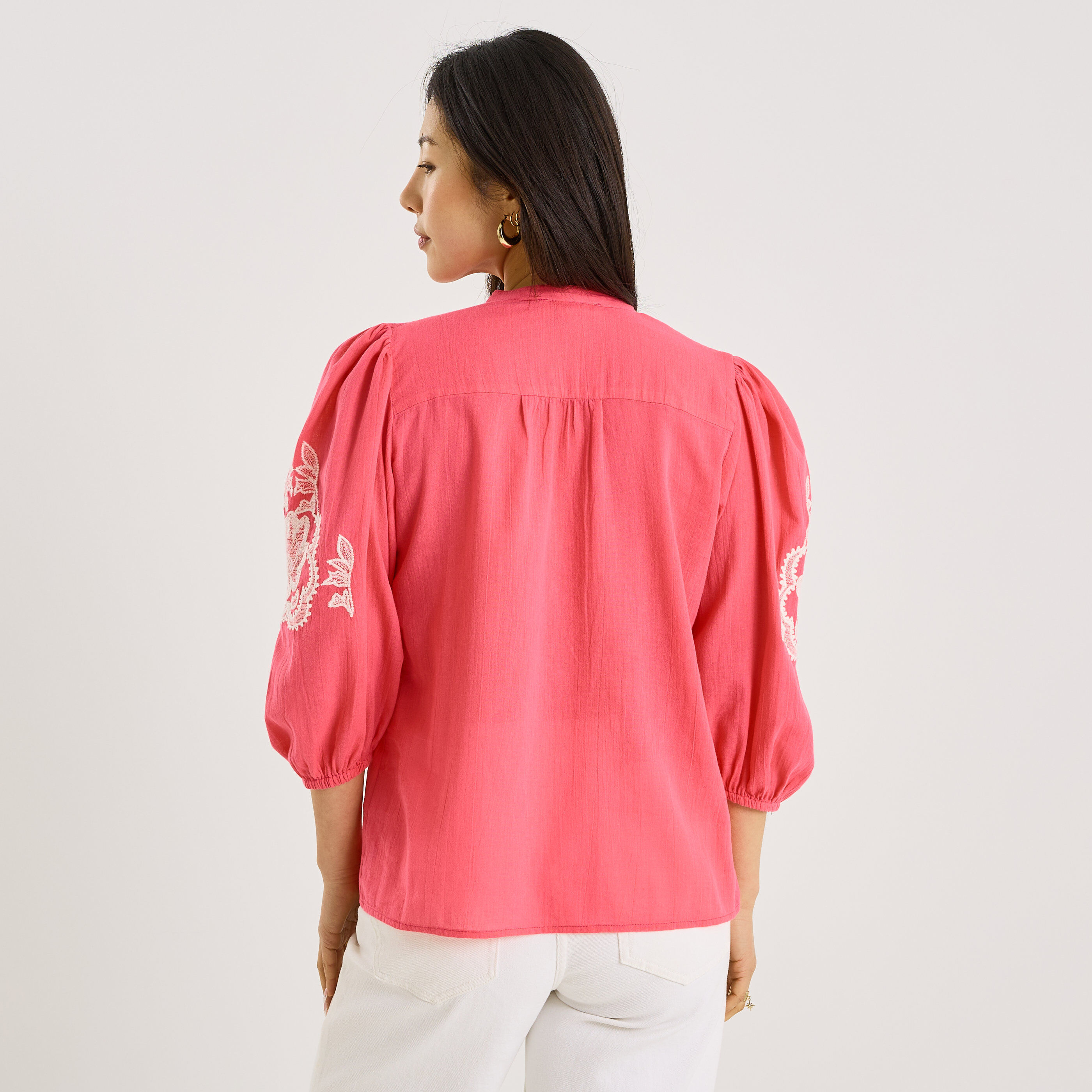 Chemise fluide broderies florales femme