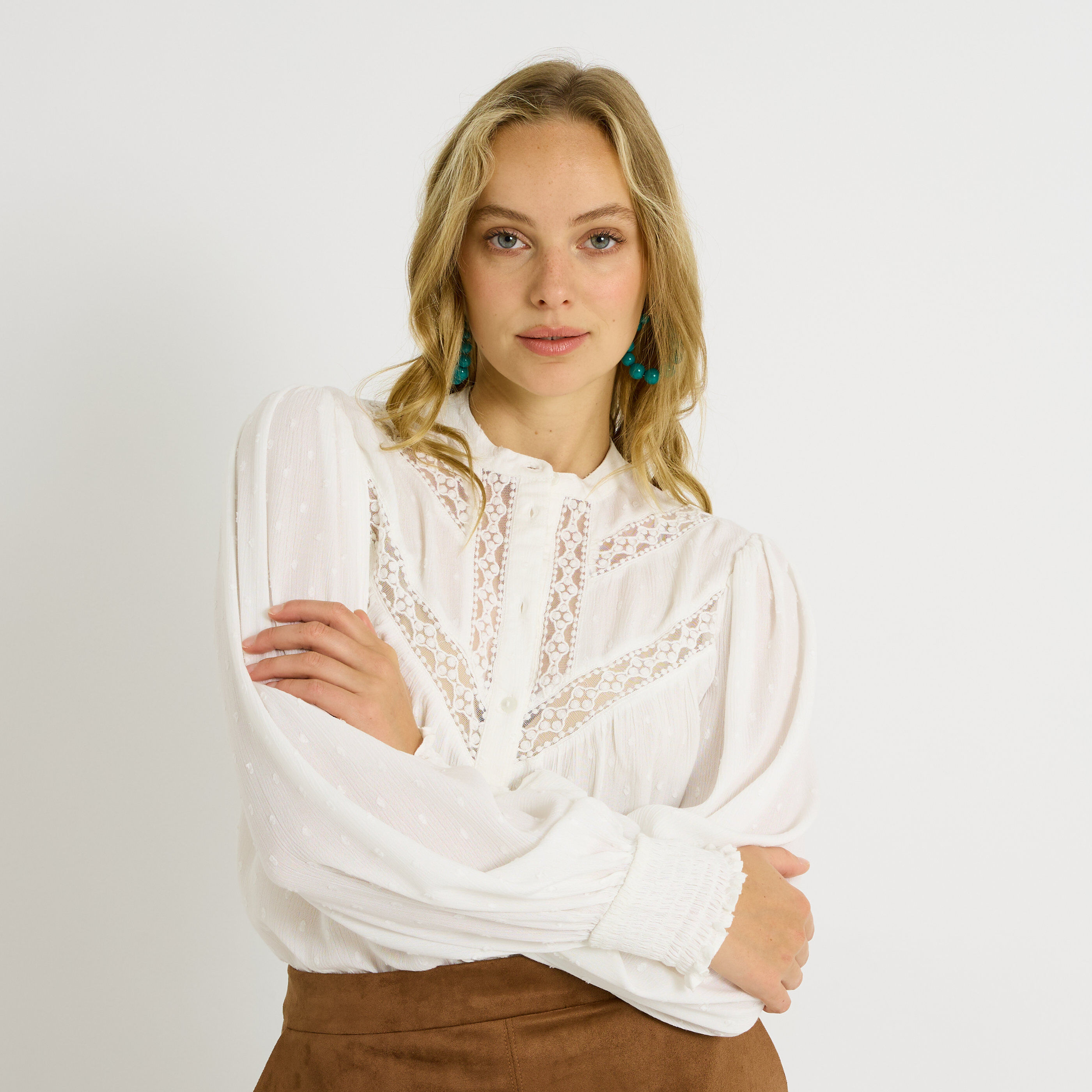 Chemise plumetis col rond femme