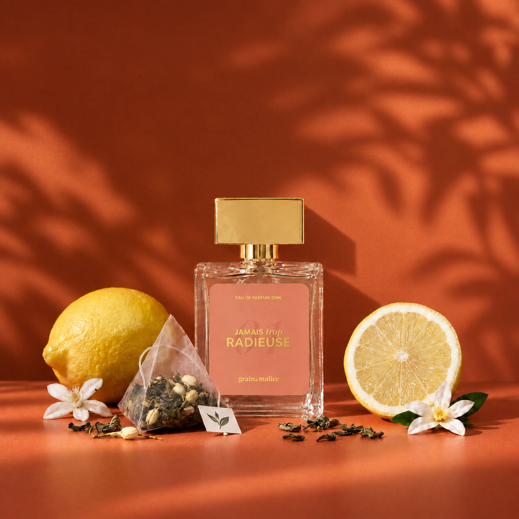 Parfum RADIEUSE avec &eacute;tui pour femme