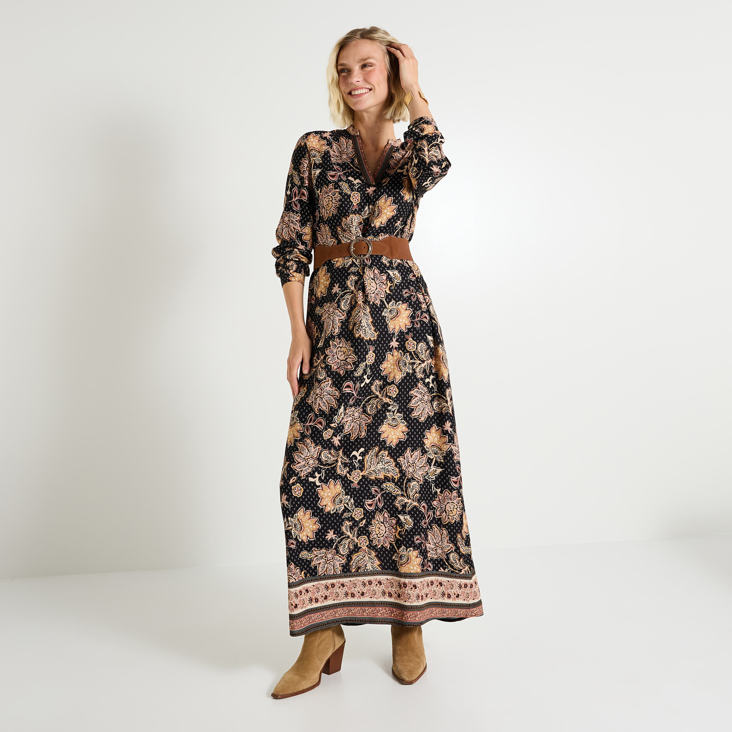 Robe longue imprim&eacute; fleuri &agrave; col V