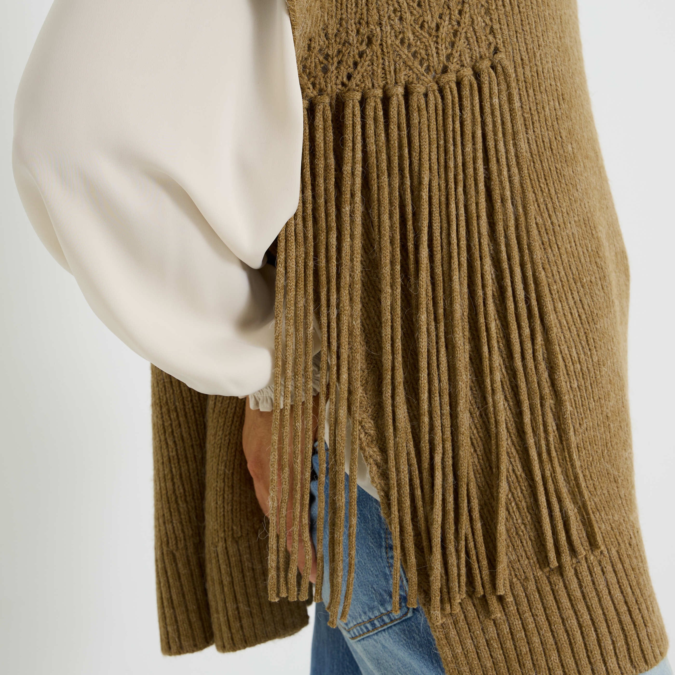 Pull sans manches &agrave; franges femme