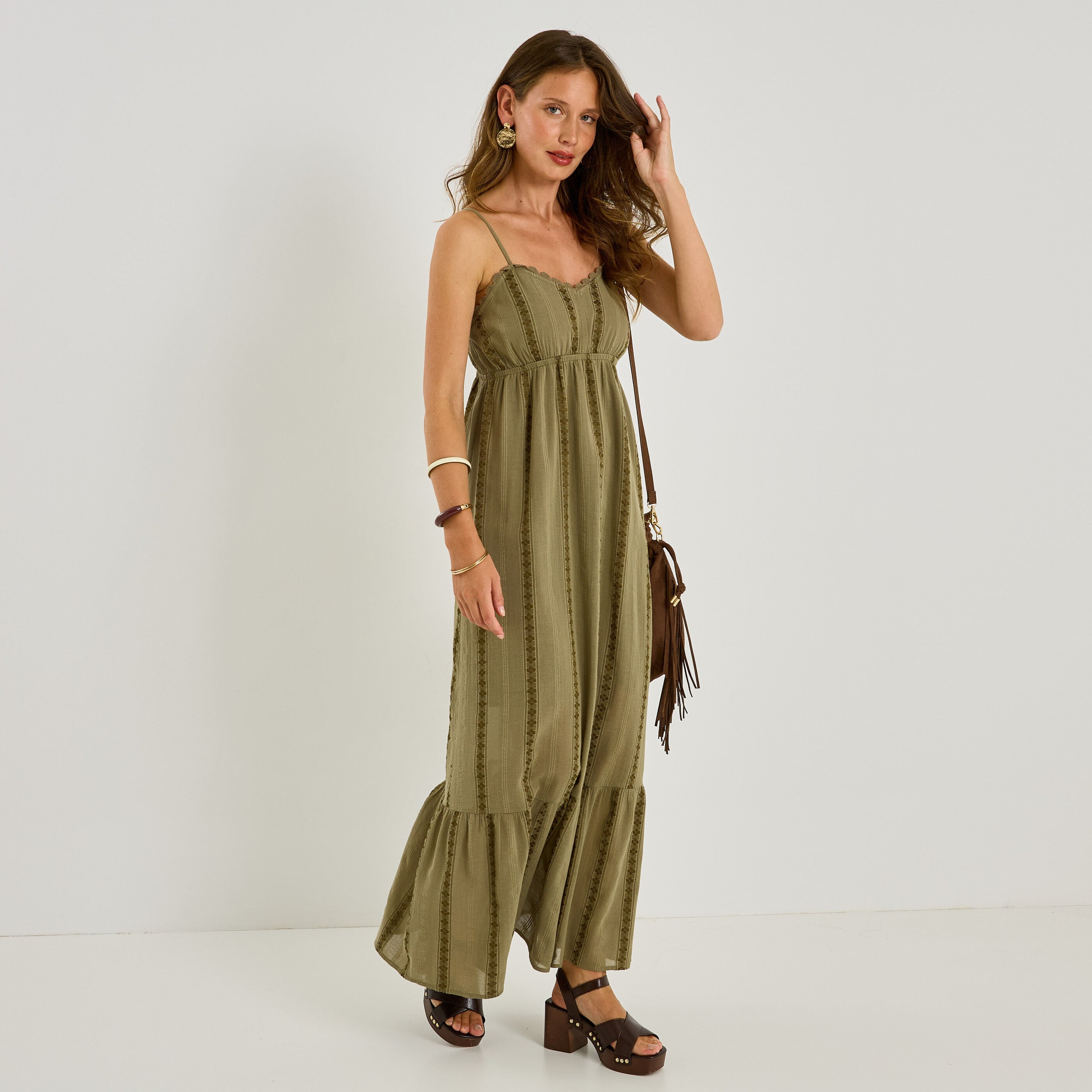 Robe boh&egrave;me longue &agrave; bretelles