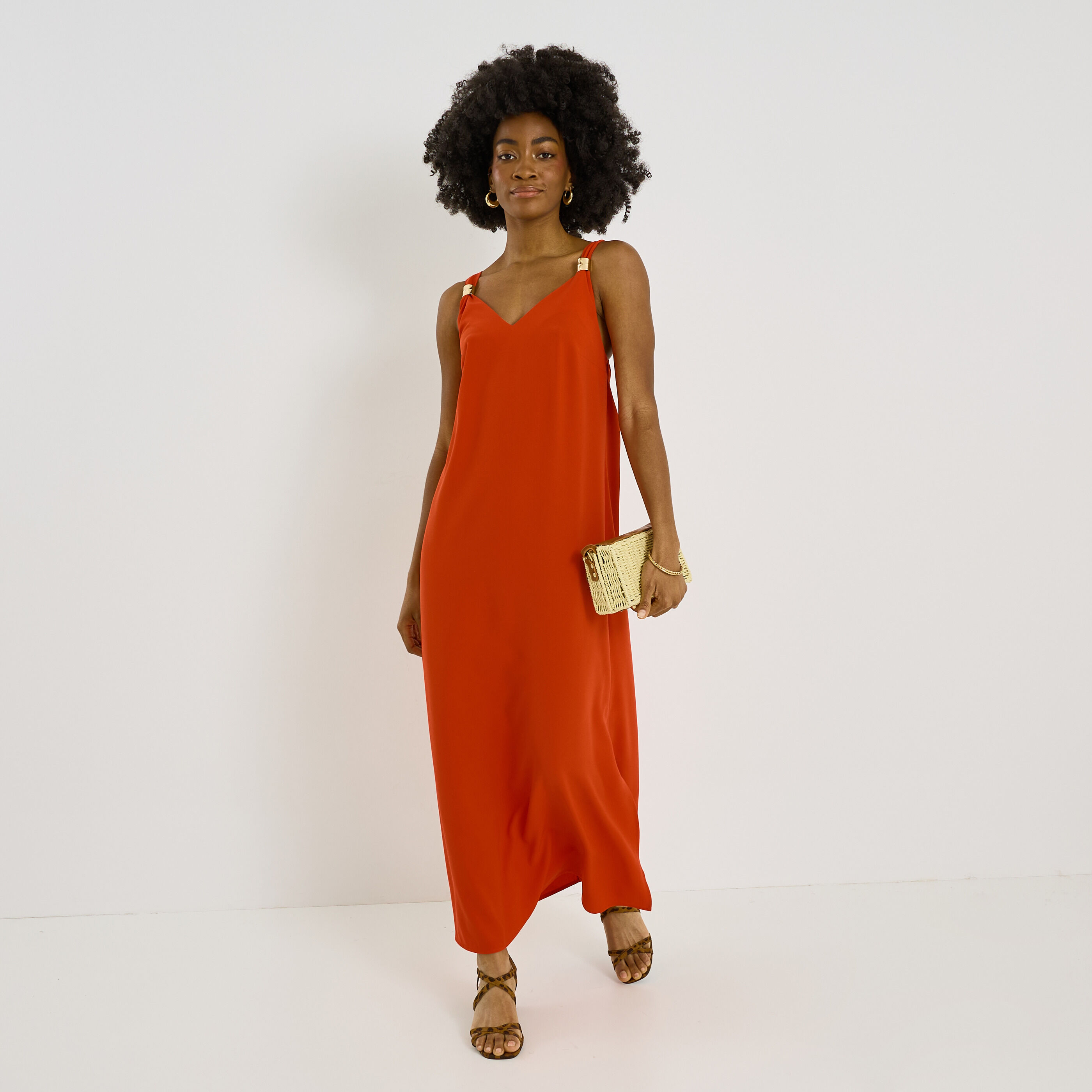 Robe longue unie habill&eacute;e