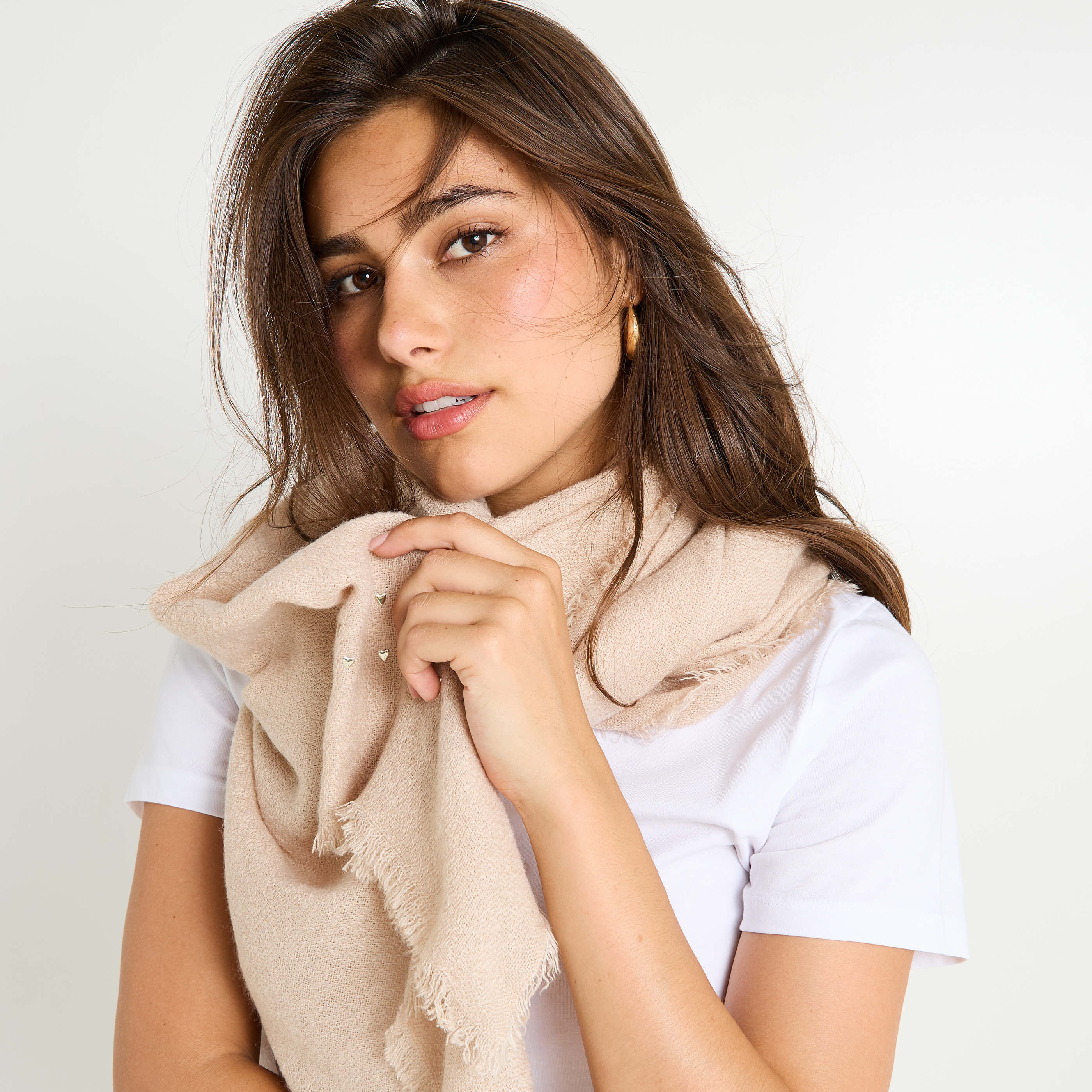 &Eacute;charpe unie petits coeurs femme