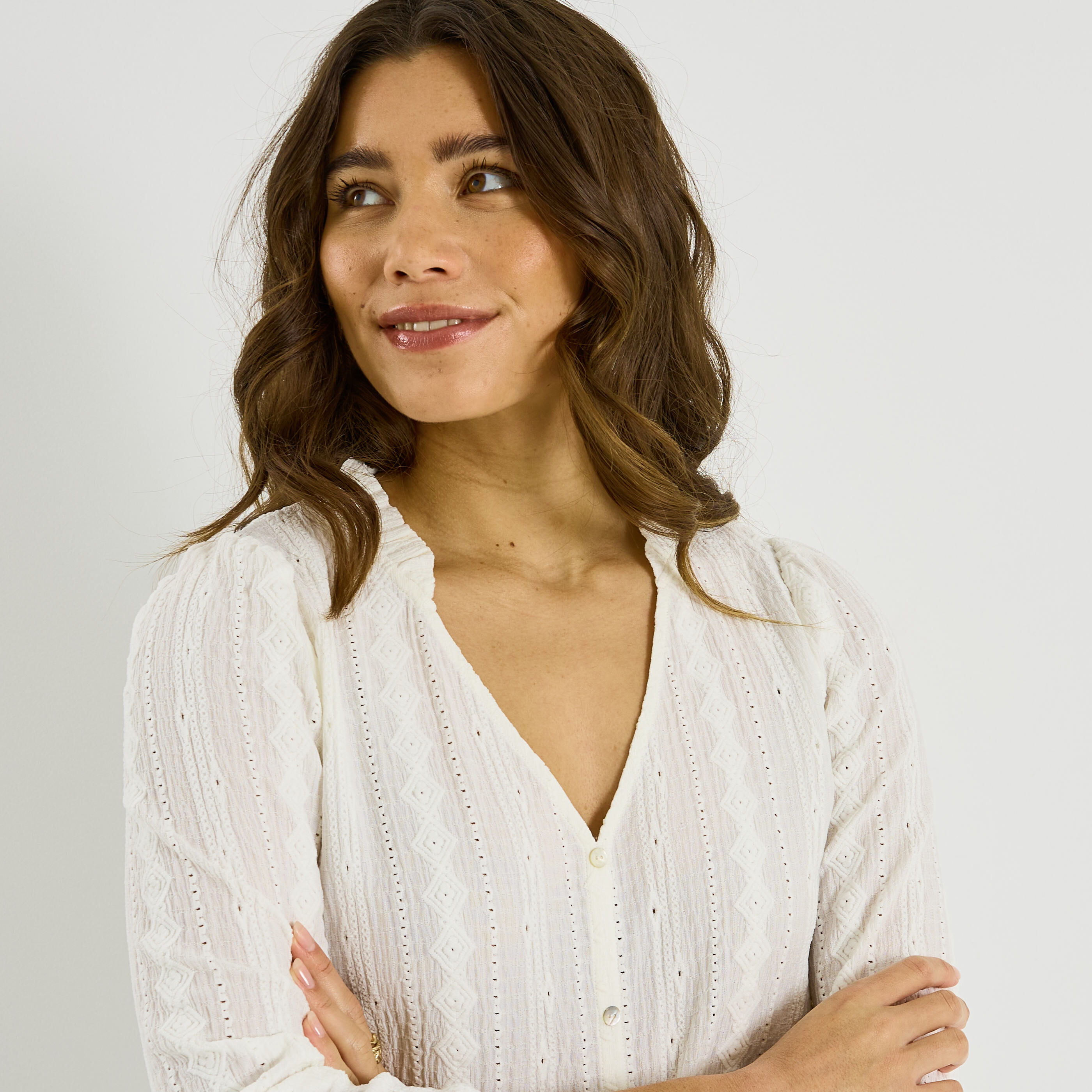 Blouse en maille ajour&eacute;e femme