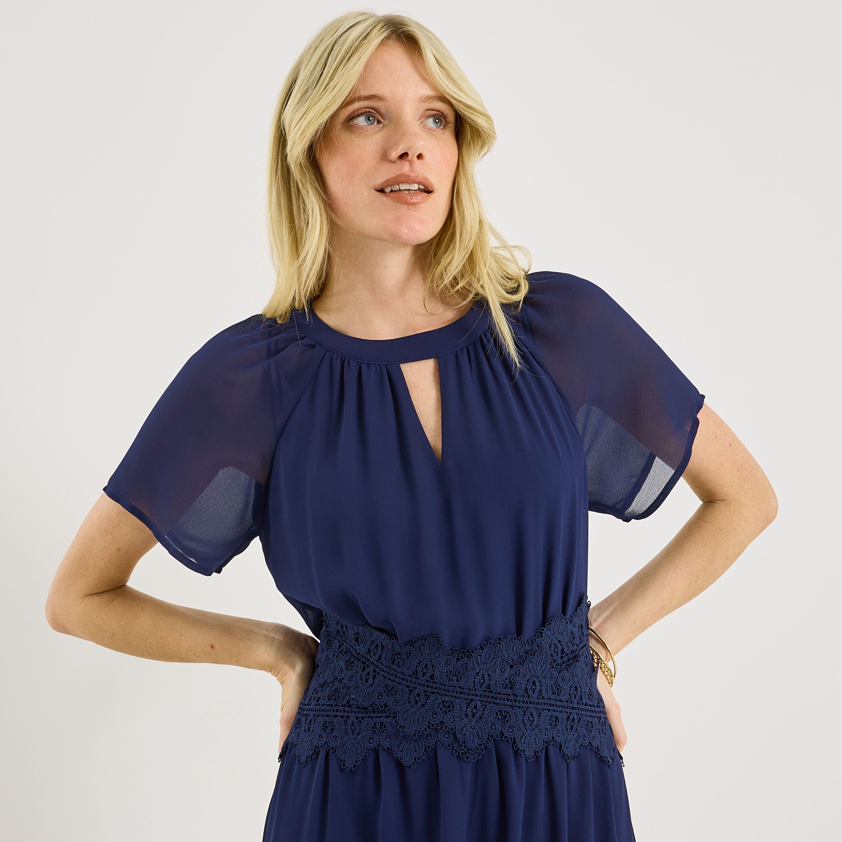 Robe longue unie habill&eacute;e 