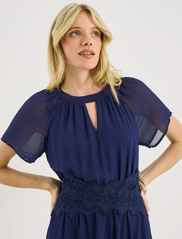 Robe longue unie habill&eacute;e 