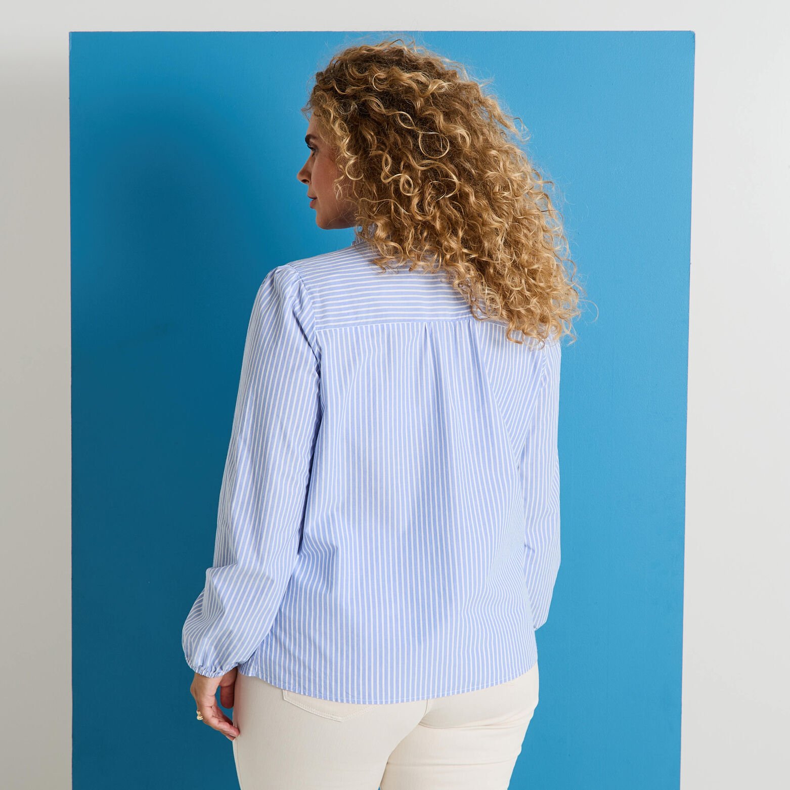 Blouse rayée à col montant femme