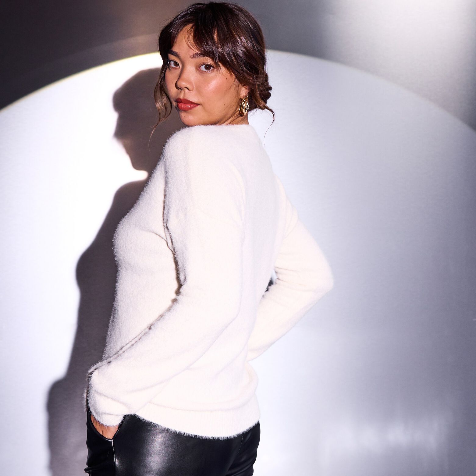 Pull col V femme