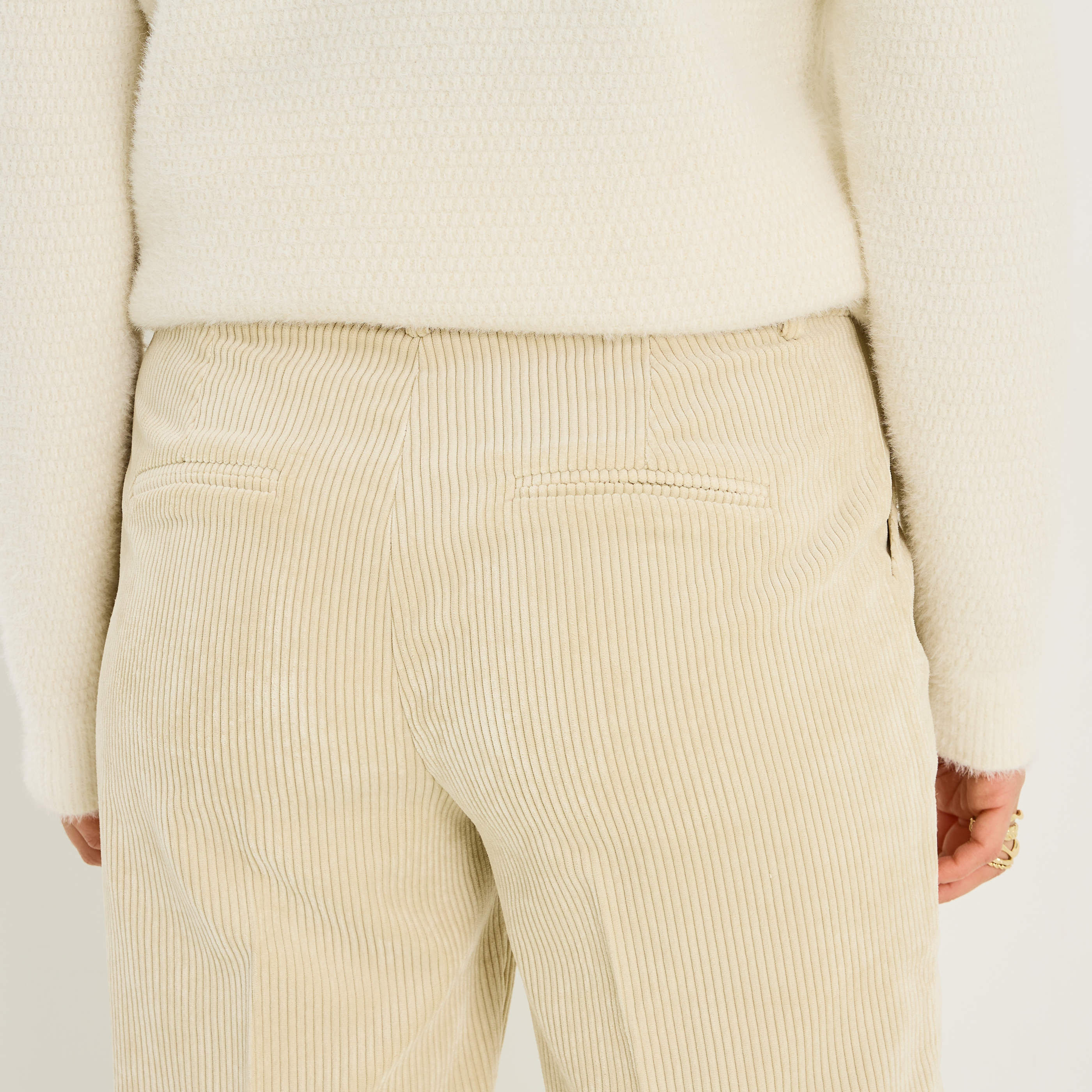 Pantalon en velours &agrave; revers femme