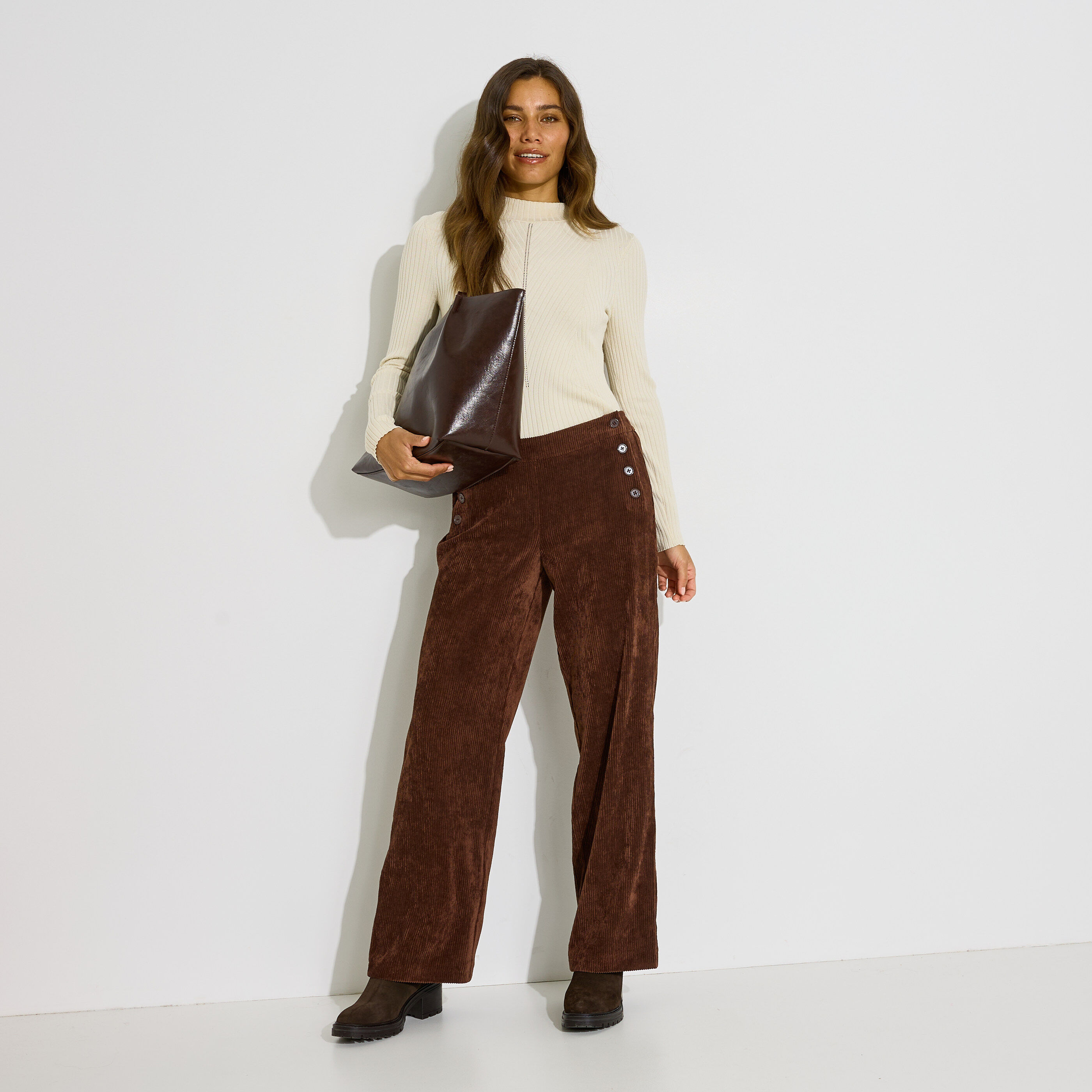 Pantalon droit &agrave; pont en velours femme