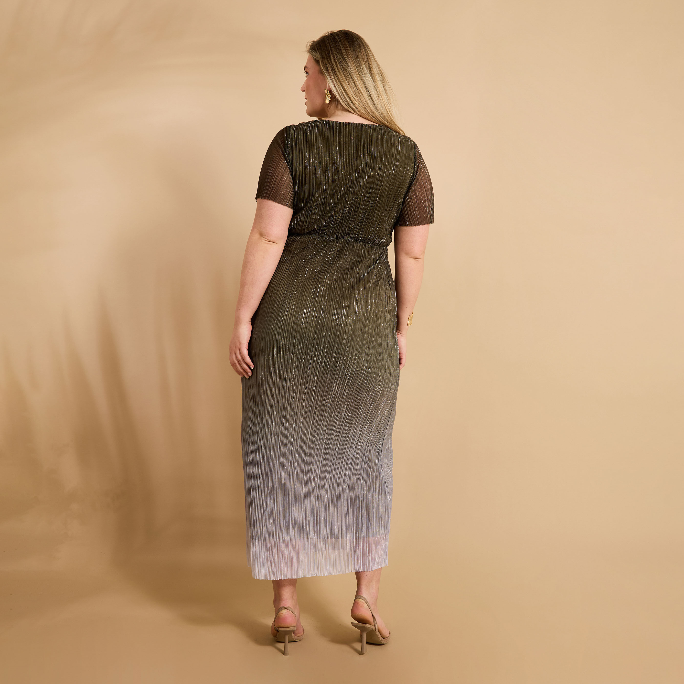 Robe longue iris&eacute;e femme