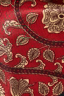 Foulard carré imprimé fleuri femme