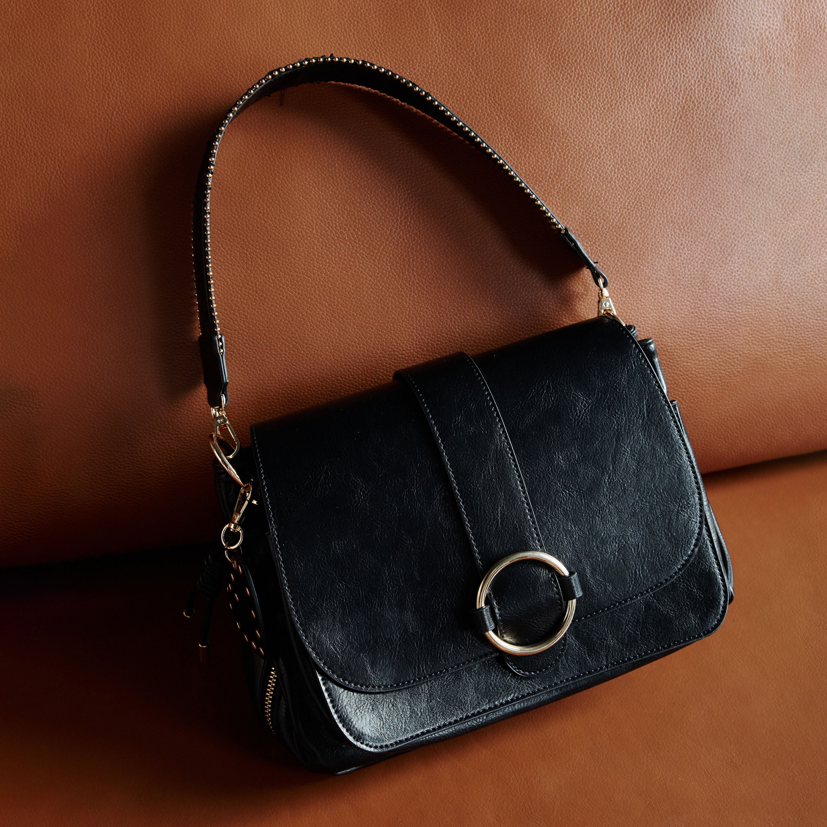 Sac besace &agrave; rabat femme
