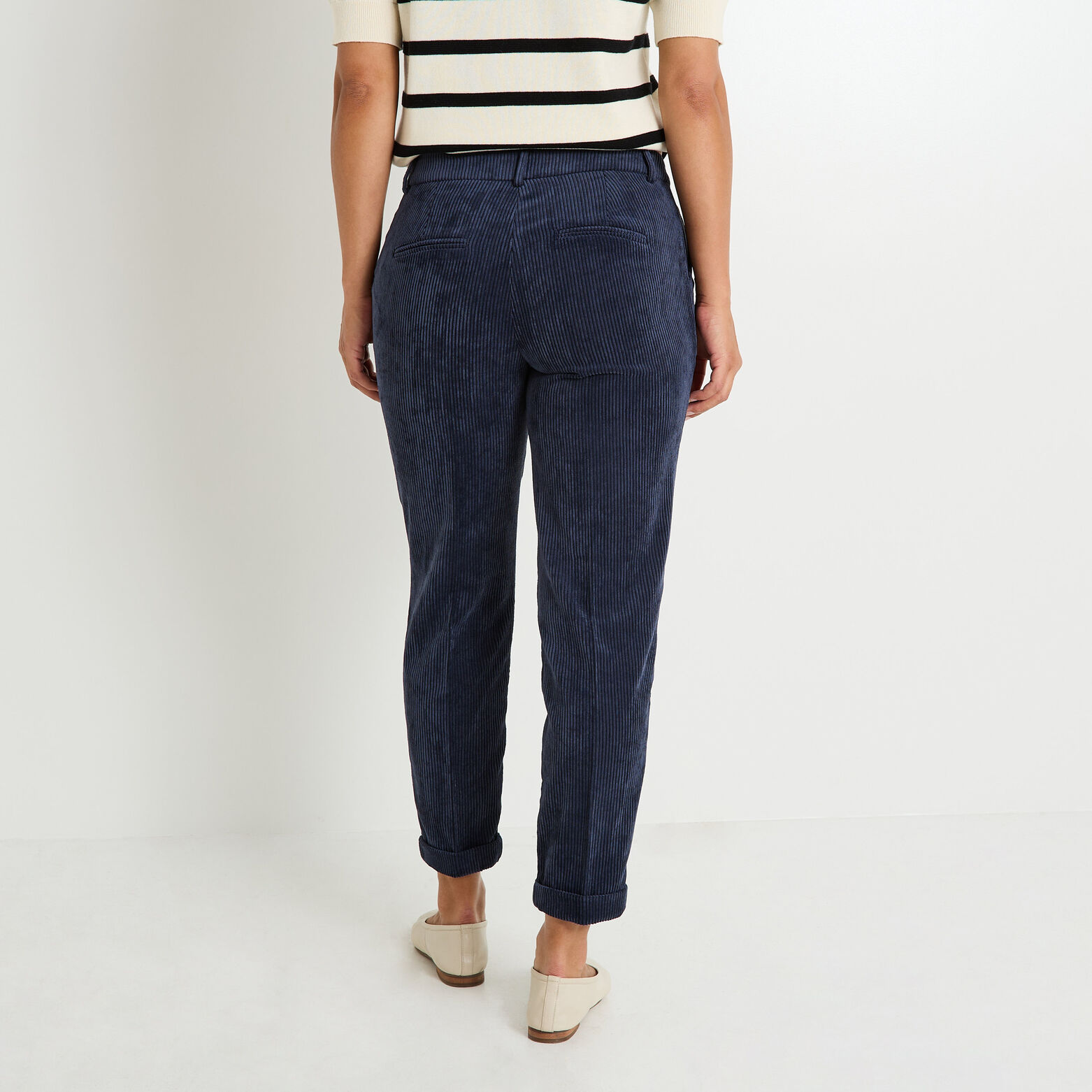 Pantalon en velours à revers femme