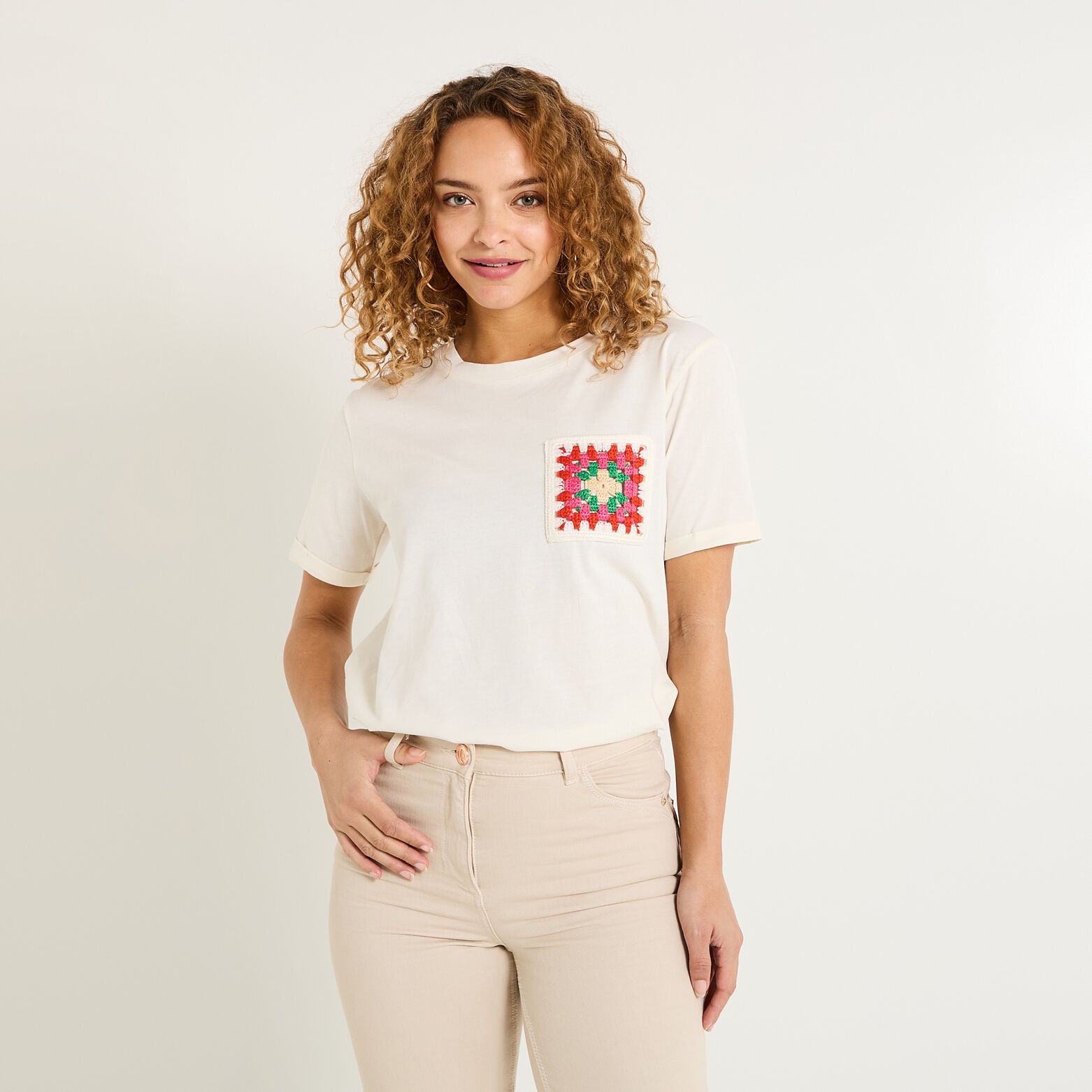 T-shirt poche crochet femme