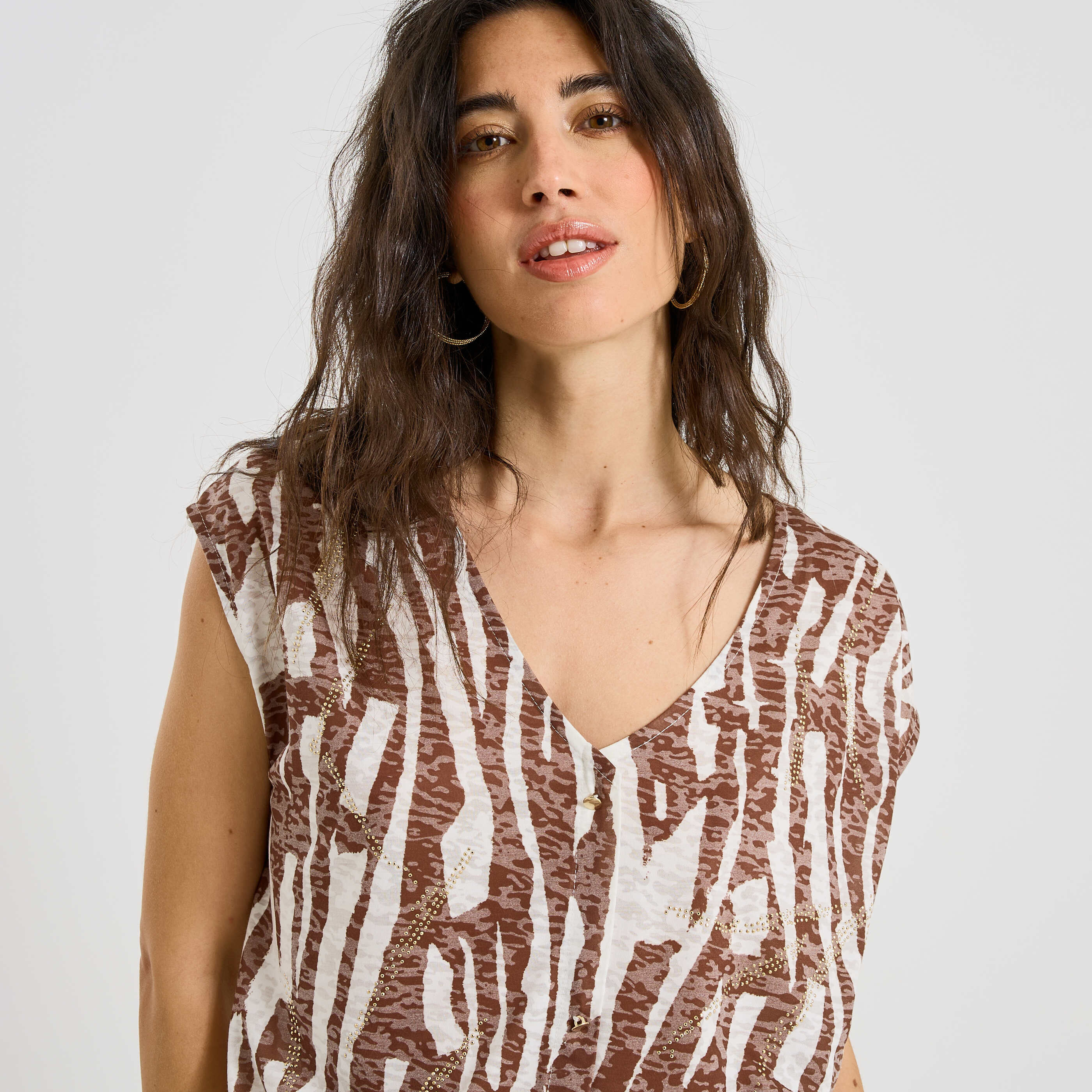 T-shirt boutonn&eacute; imprim&eacute; z&egrave;bre femme